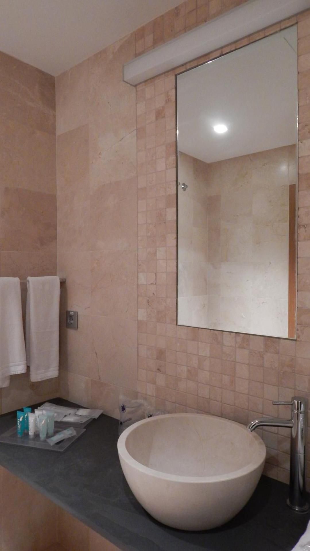Twin Room with Private Bathroom