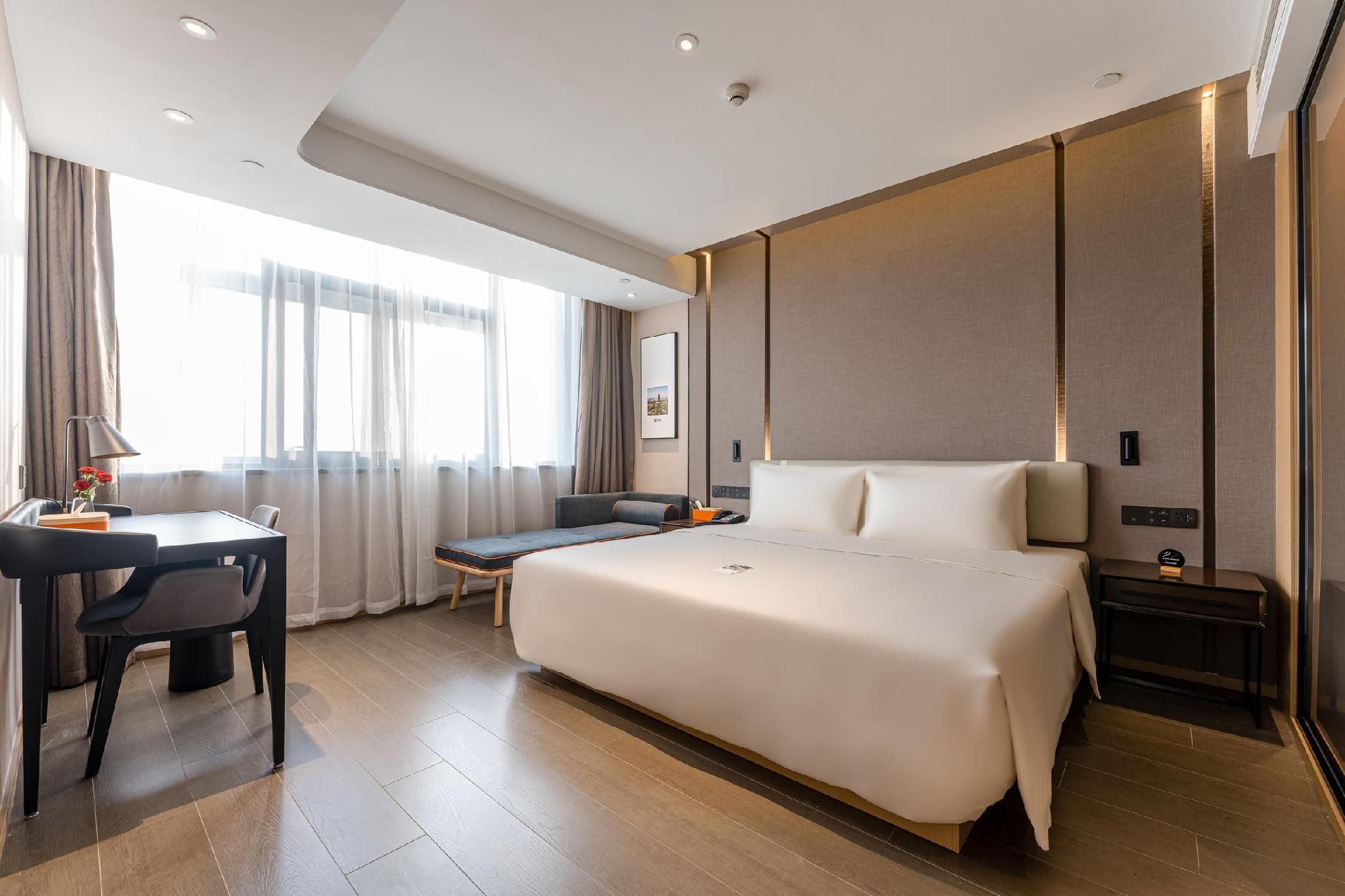 Executive room, Guest room, 1 Queen