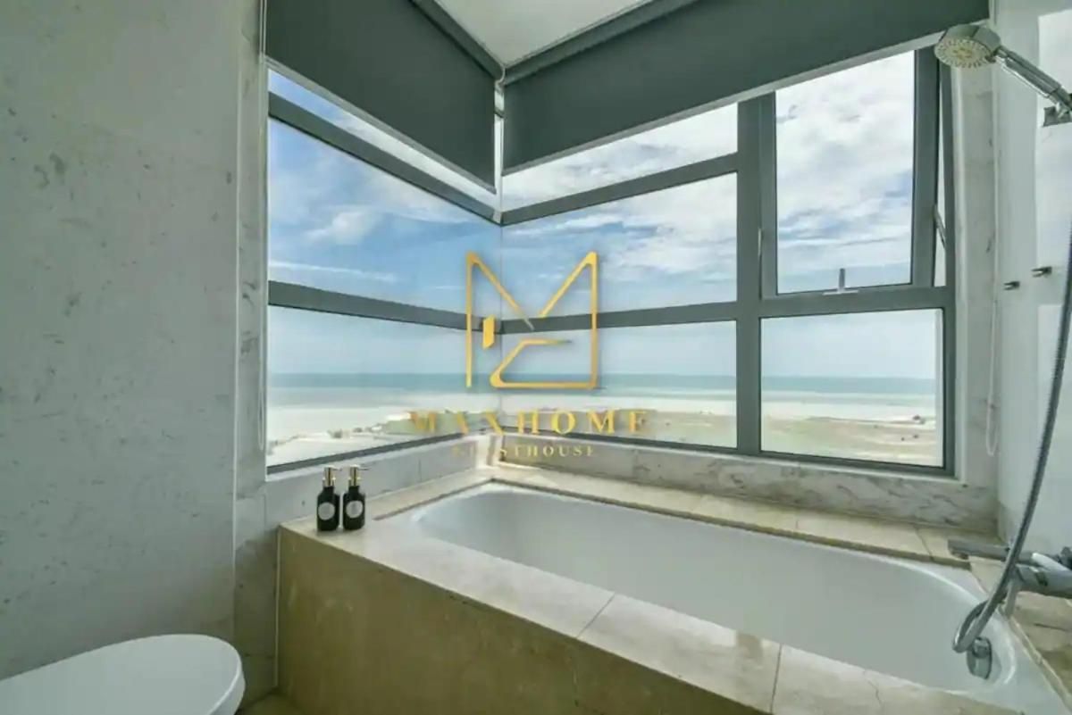 Three-Bedroom Apartment with Sea View