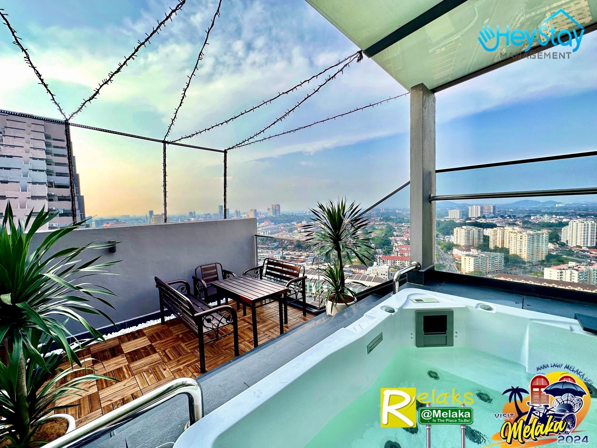 Jacuzzi Suite