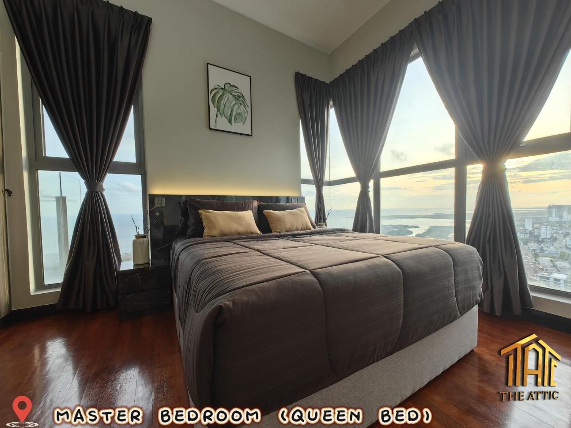 Dual Key [2Hall&4Room] Premium Family Suite (Private Bathtub and Sea View)