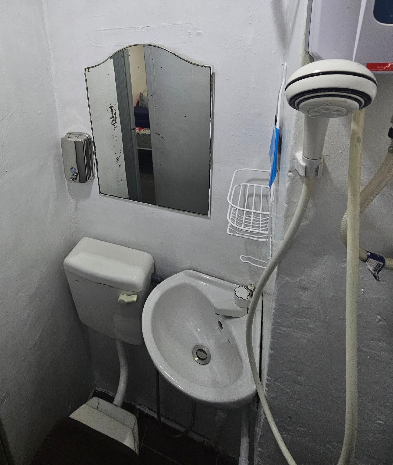 Single Room - Non-Smoking
