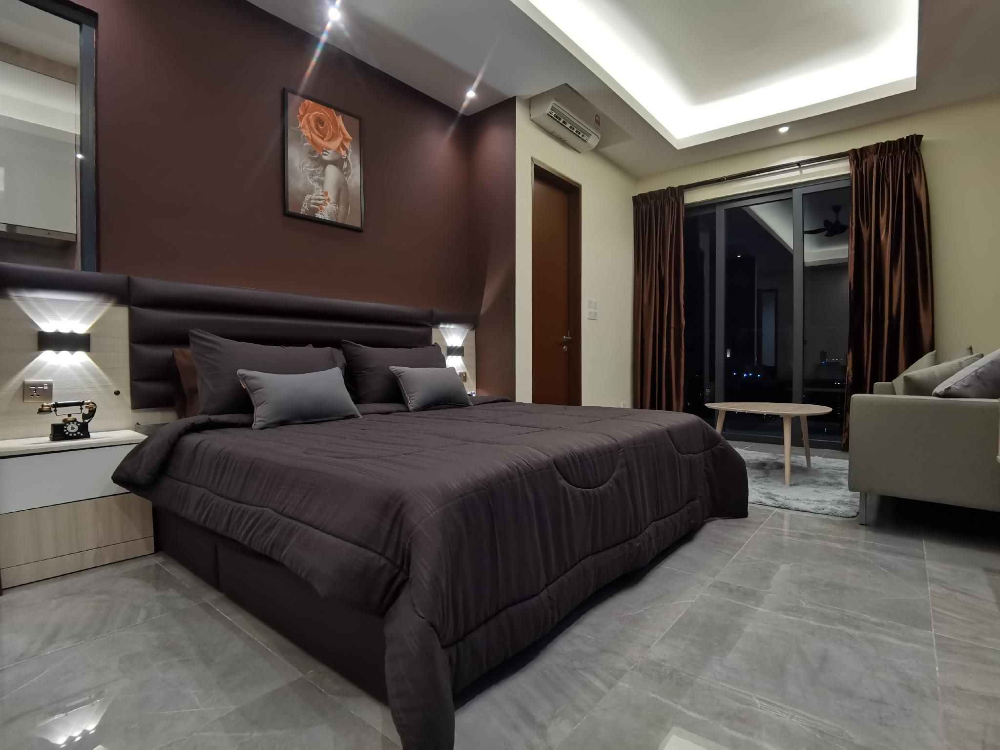 Superior Queen Room 1
