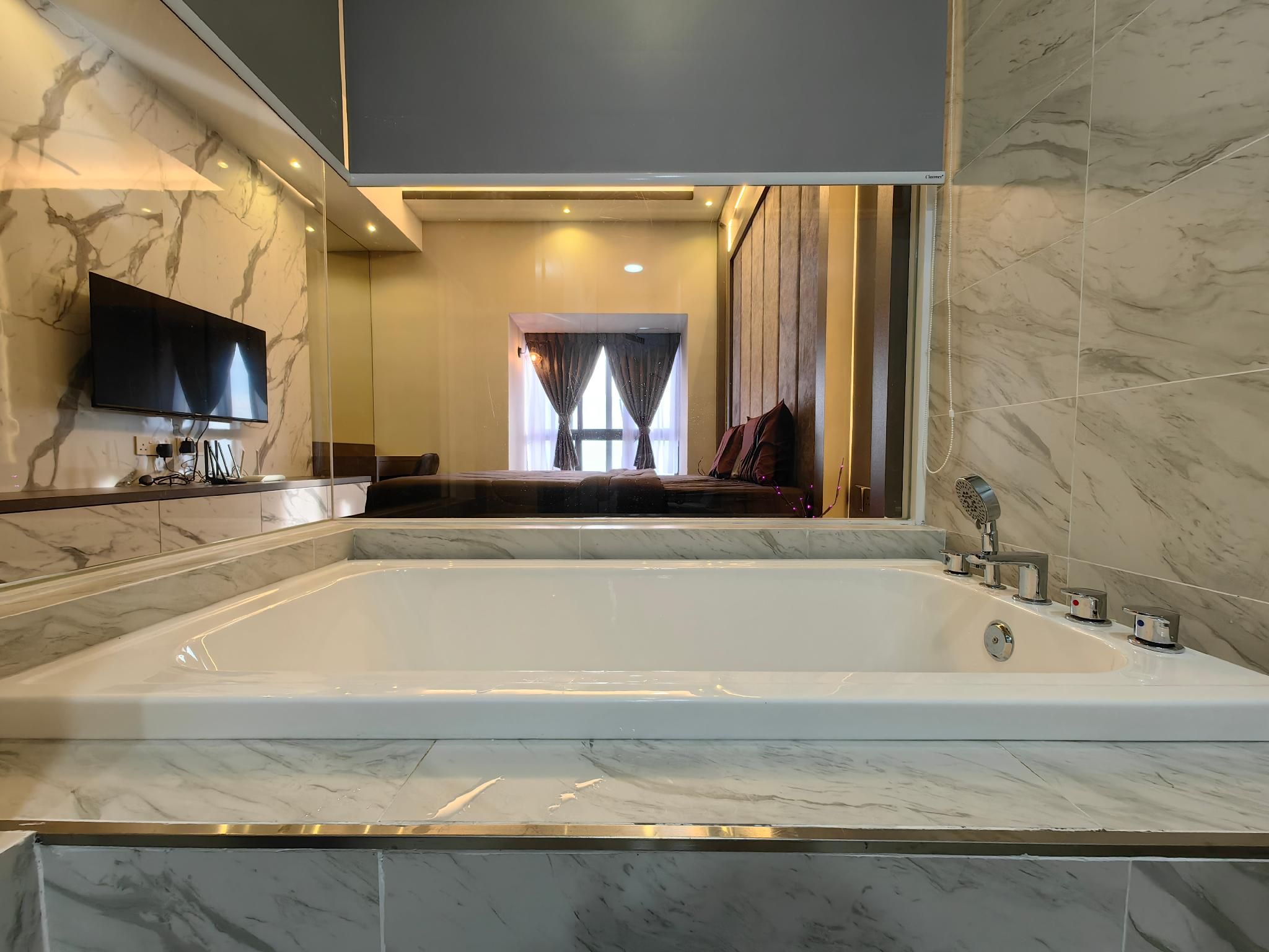 Luxury 2-Bedroom Apartment