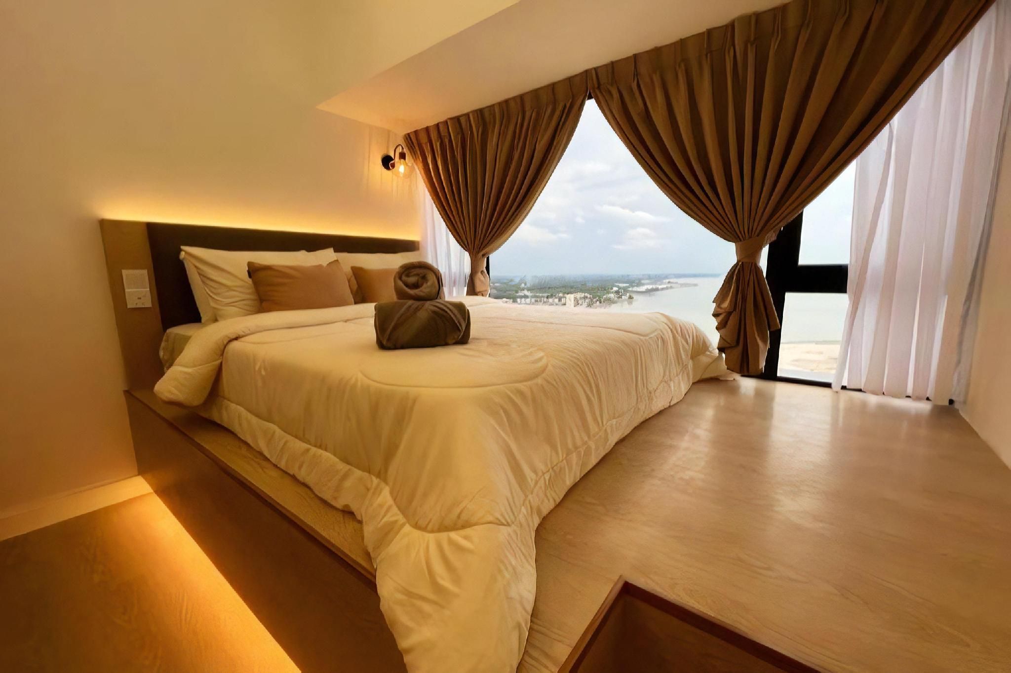 Deluxe Sea View Suite