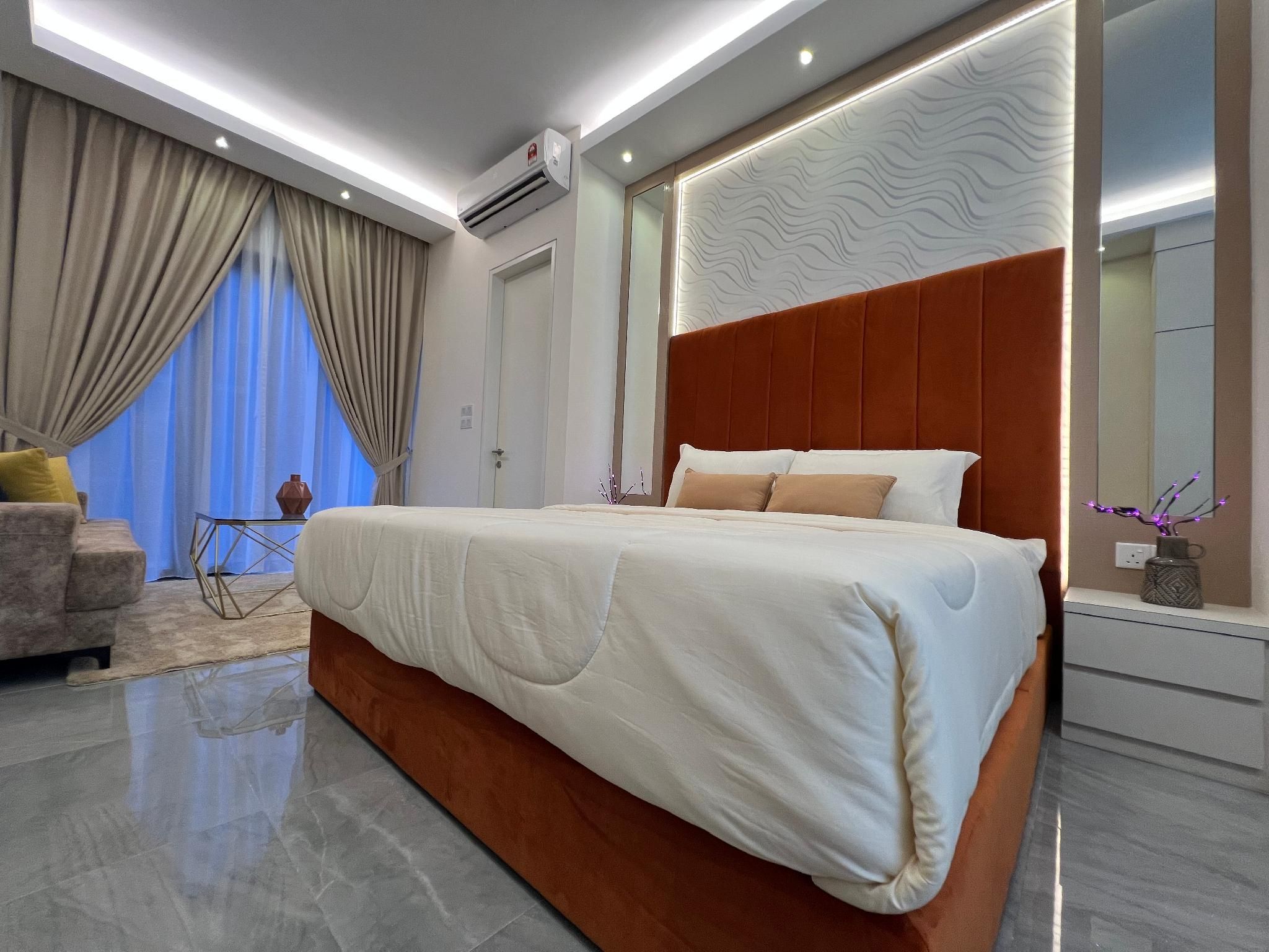 Superior King Suite