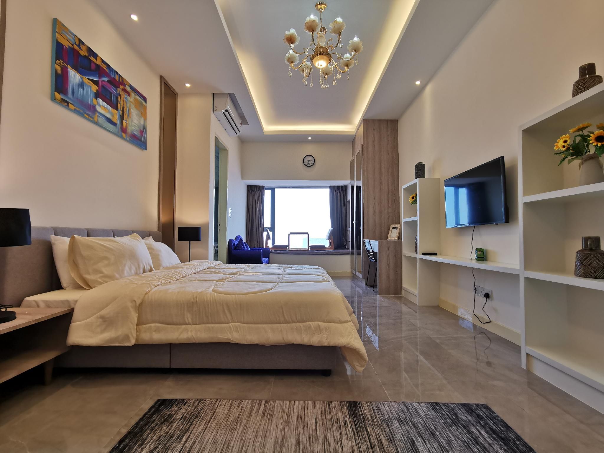 Deluxe King Ocean View