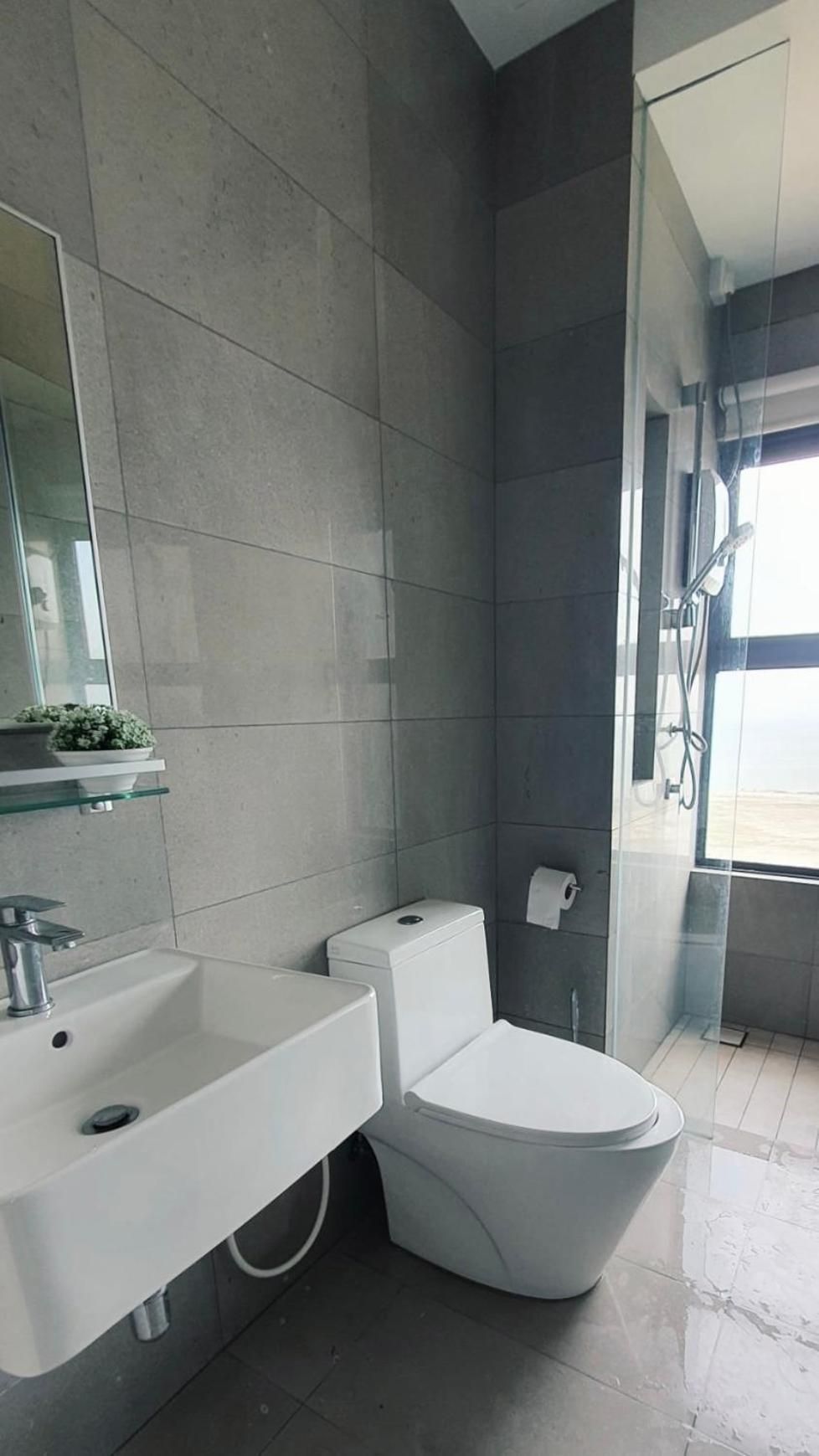 Deluxe Sea View Family Double Room