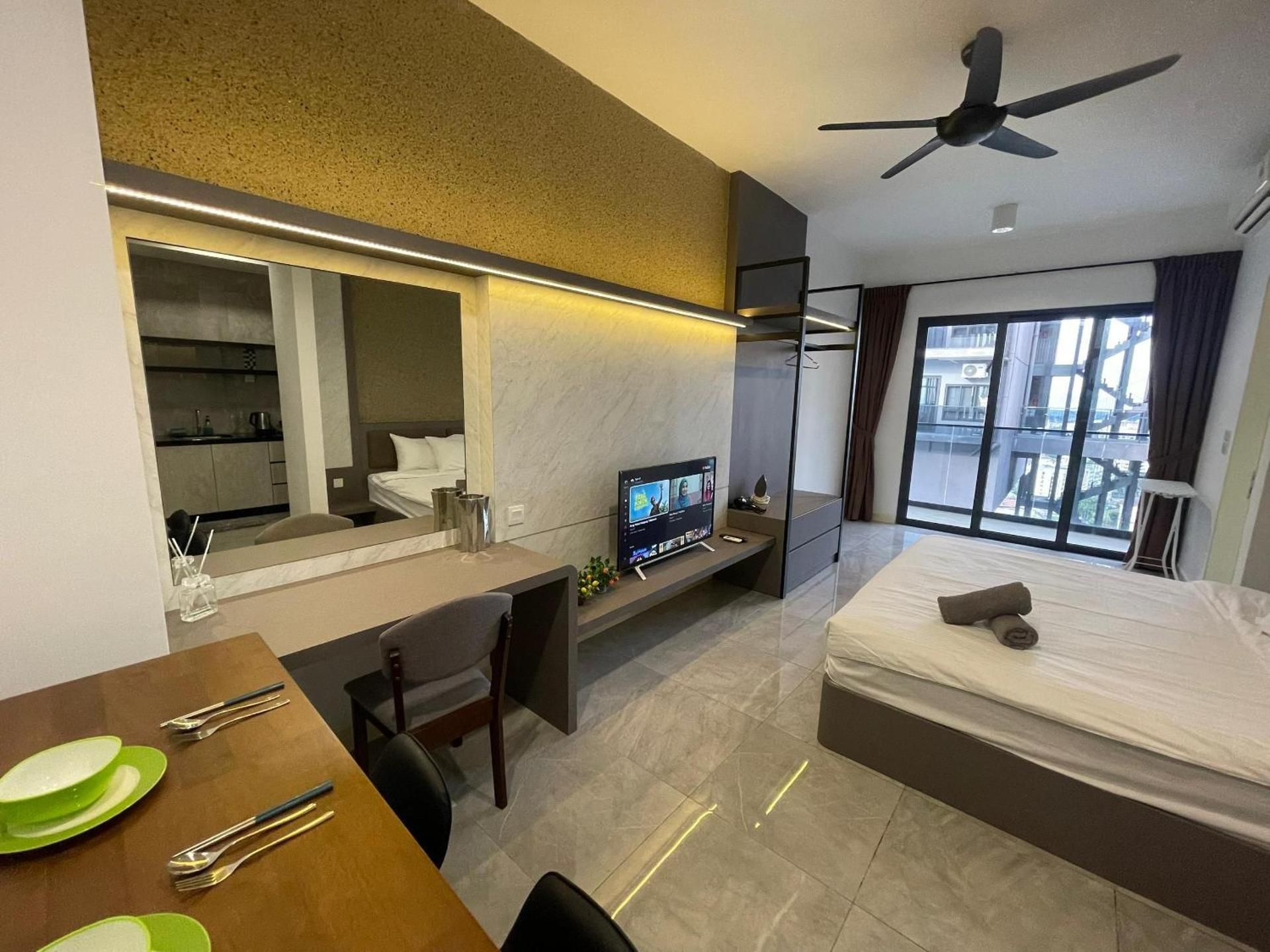 Deluxe Double with Balcony