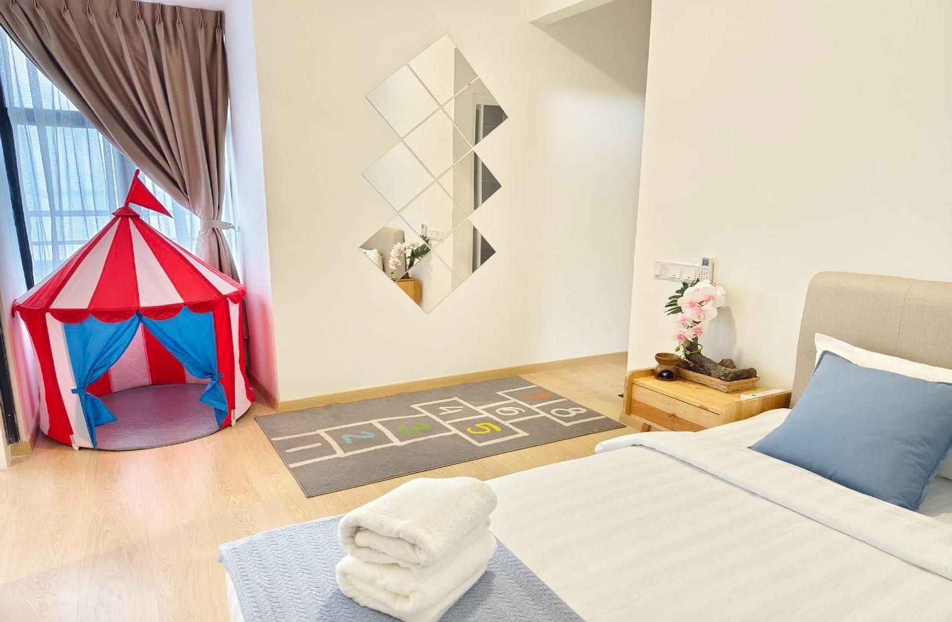 Deluxe Suite with Sea View