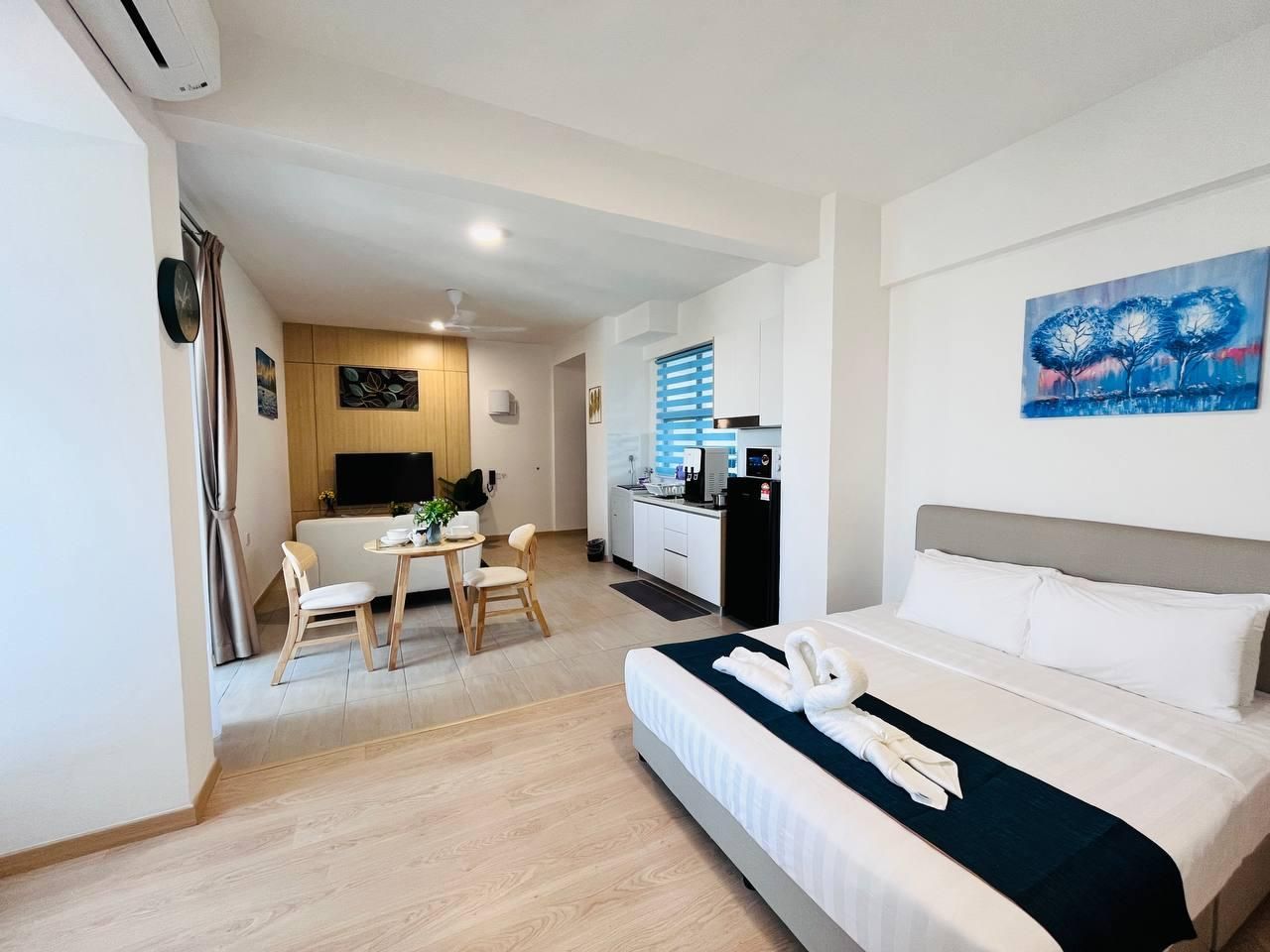 Ocean View Suite with Balcony