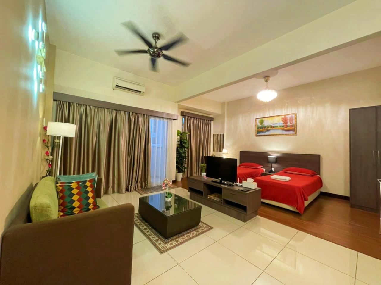 Deluxe Studio Suite with Balcony