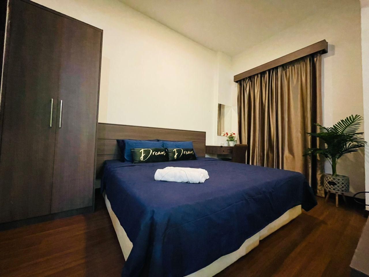 Two-Bedroom Family Apartment with Balcony