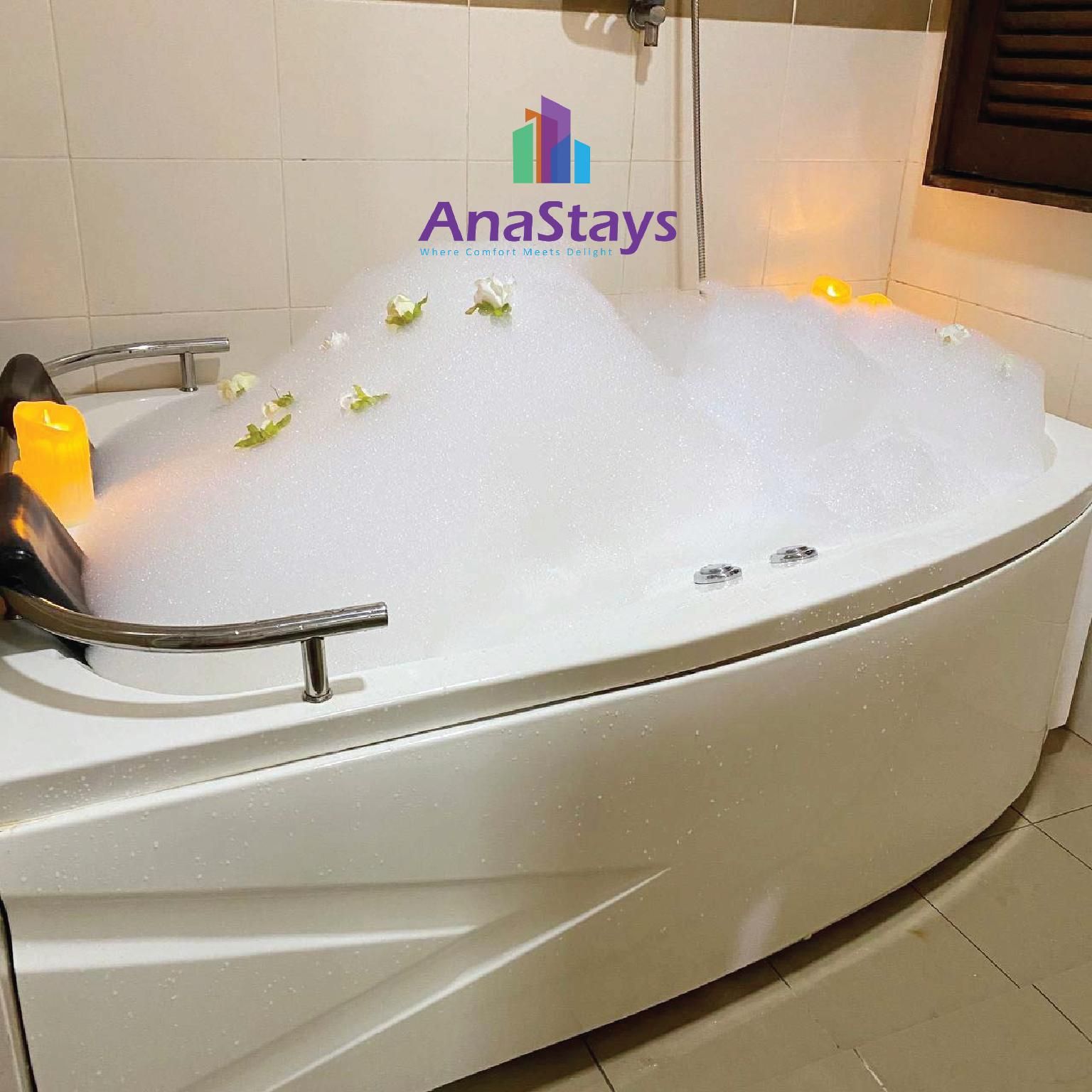 Deluxe Suite with Terrace and Jacuzzi