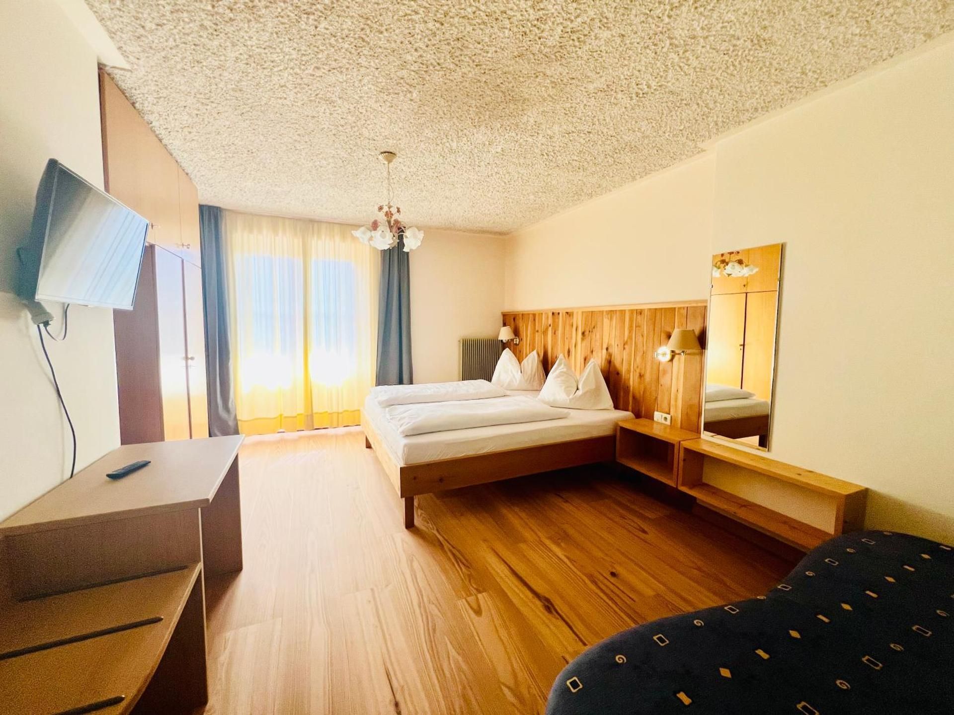 Double Room with Balcony (2 Adults + 1 Child)