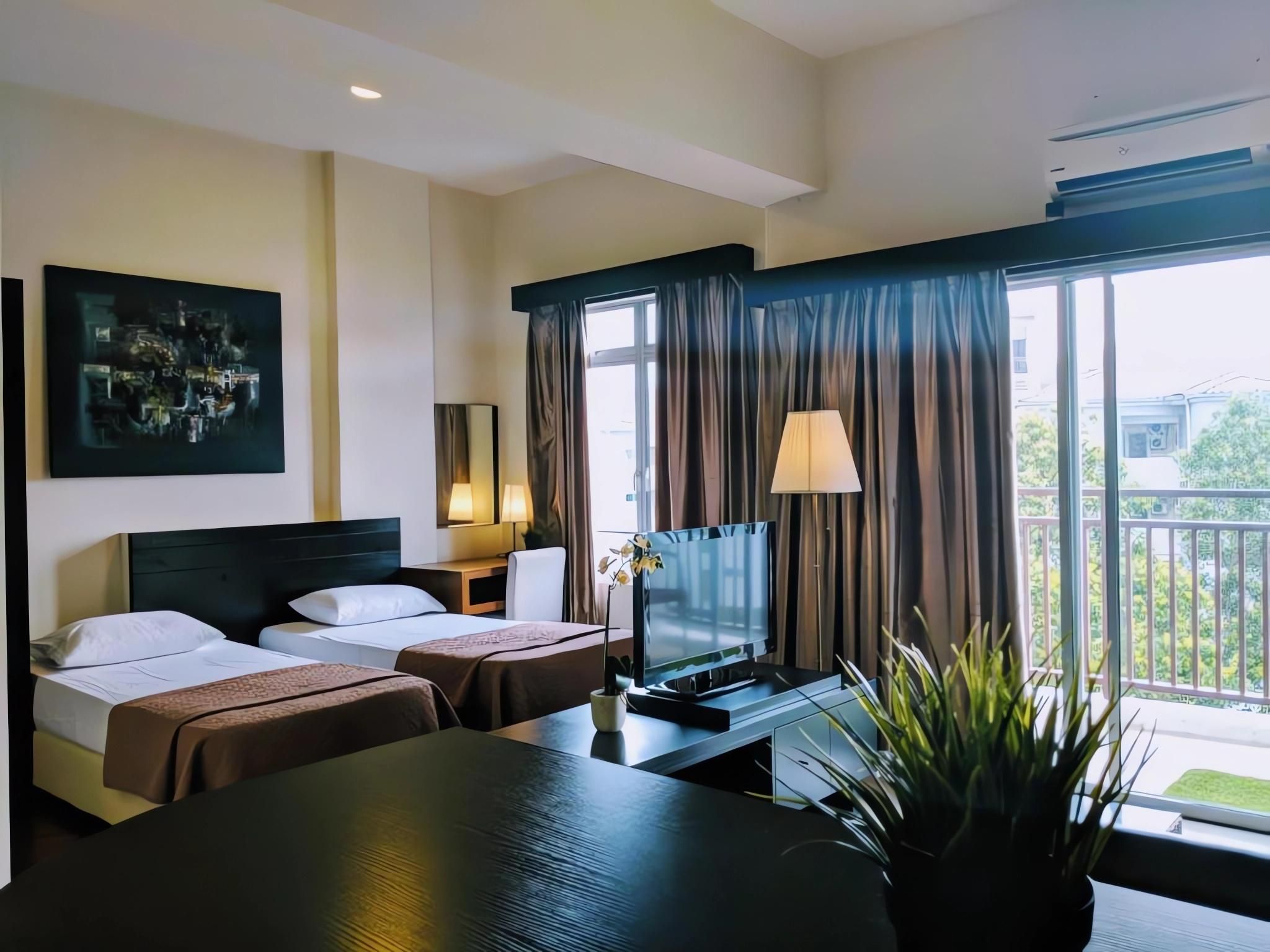 Studio - Twin Room with Balcony