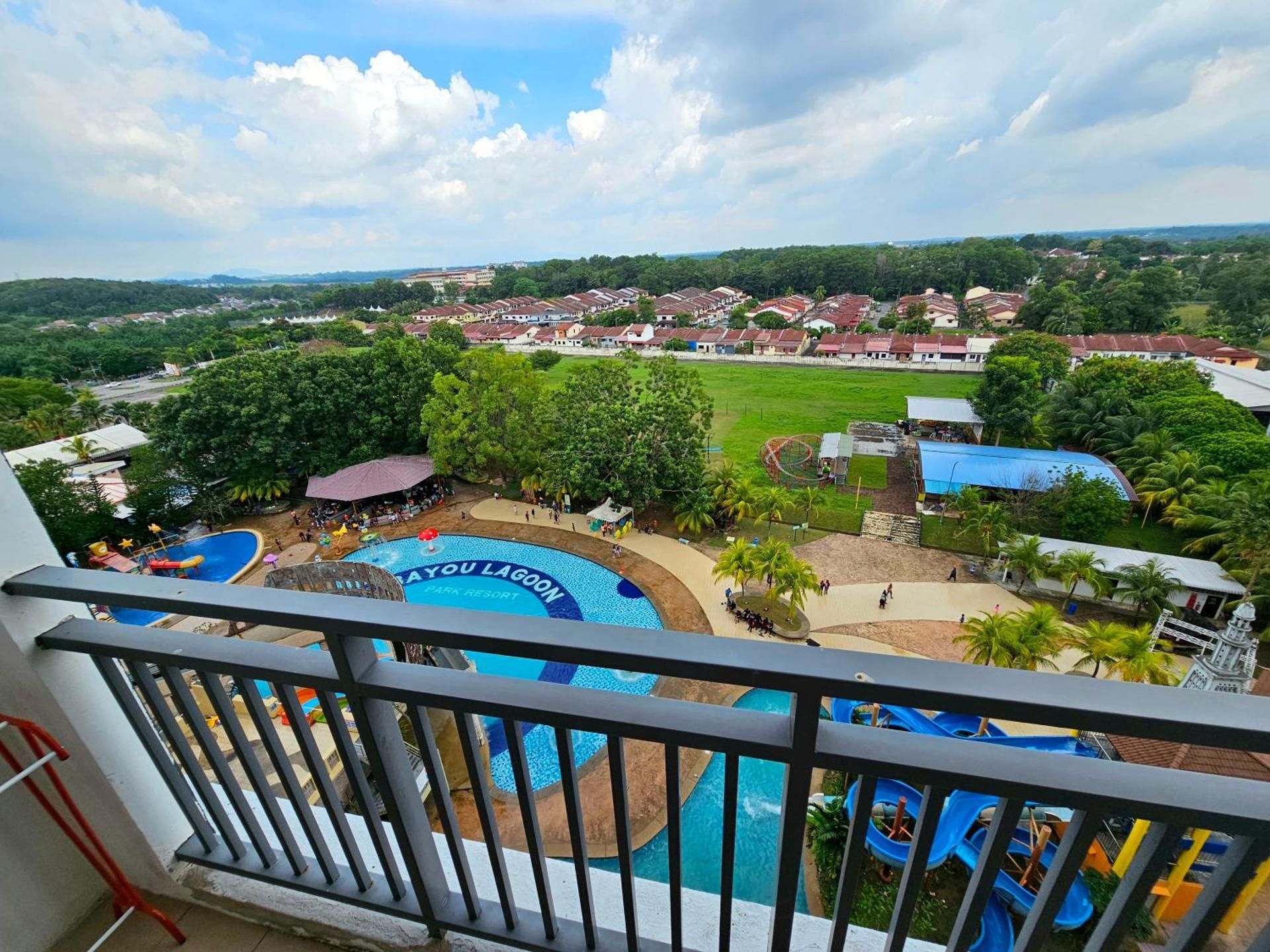 Three Bedroom Apartment with Balcony