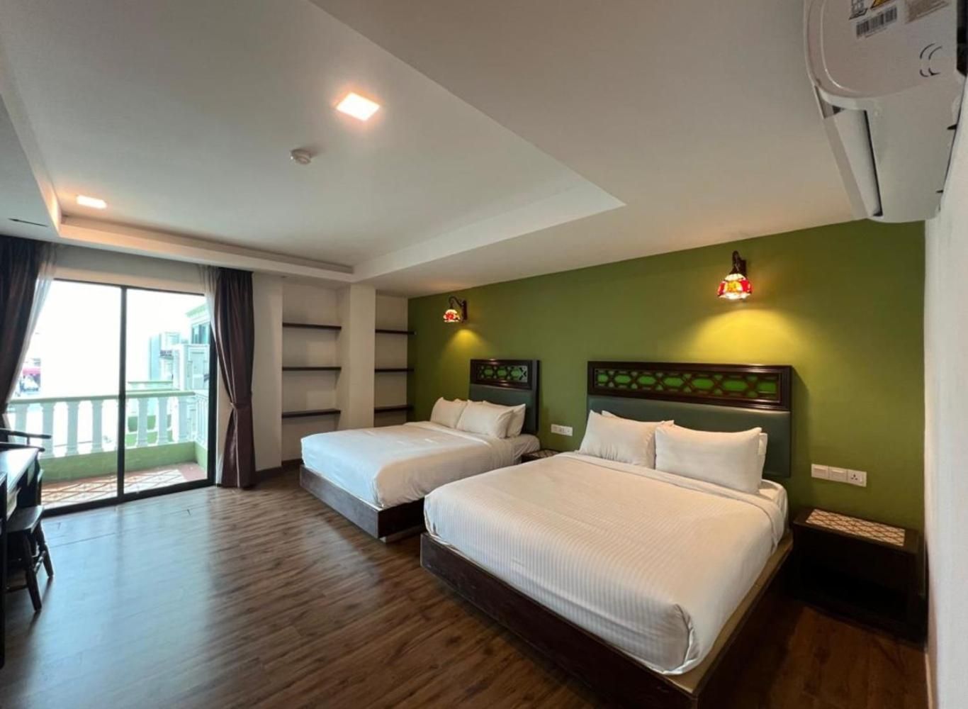 Classic Deluxe Family - 4 Room