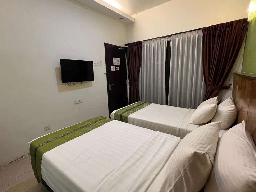 Classic Deluxe Twin Room