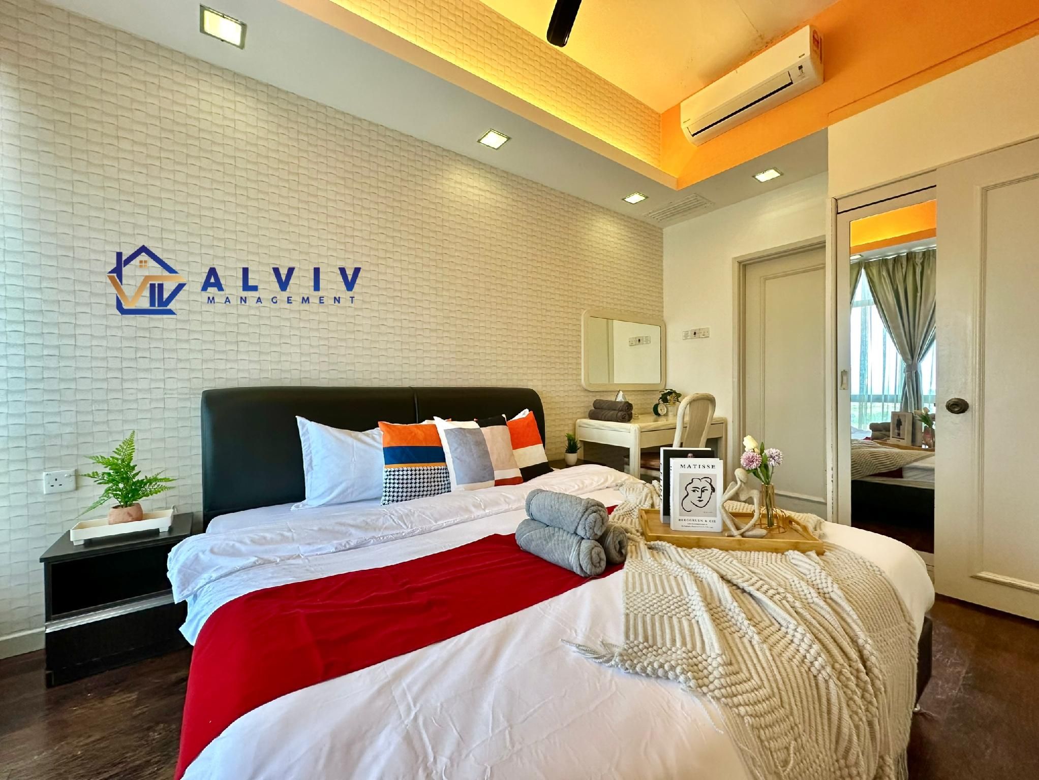 One Bedroom Apartment with Sea View
