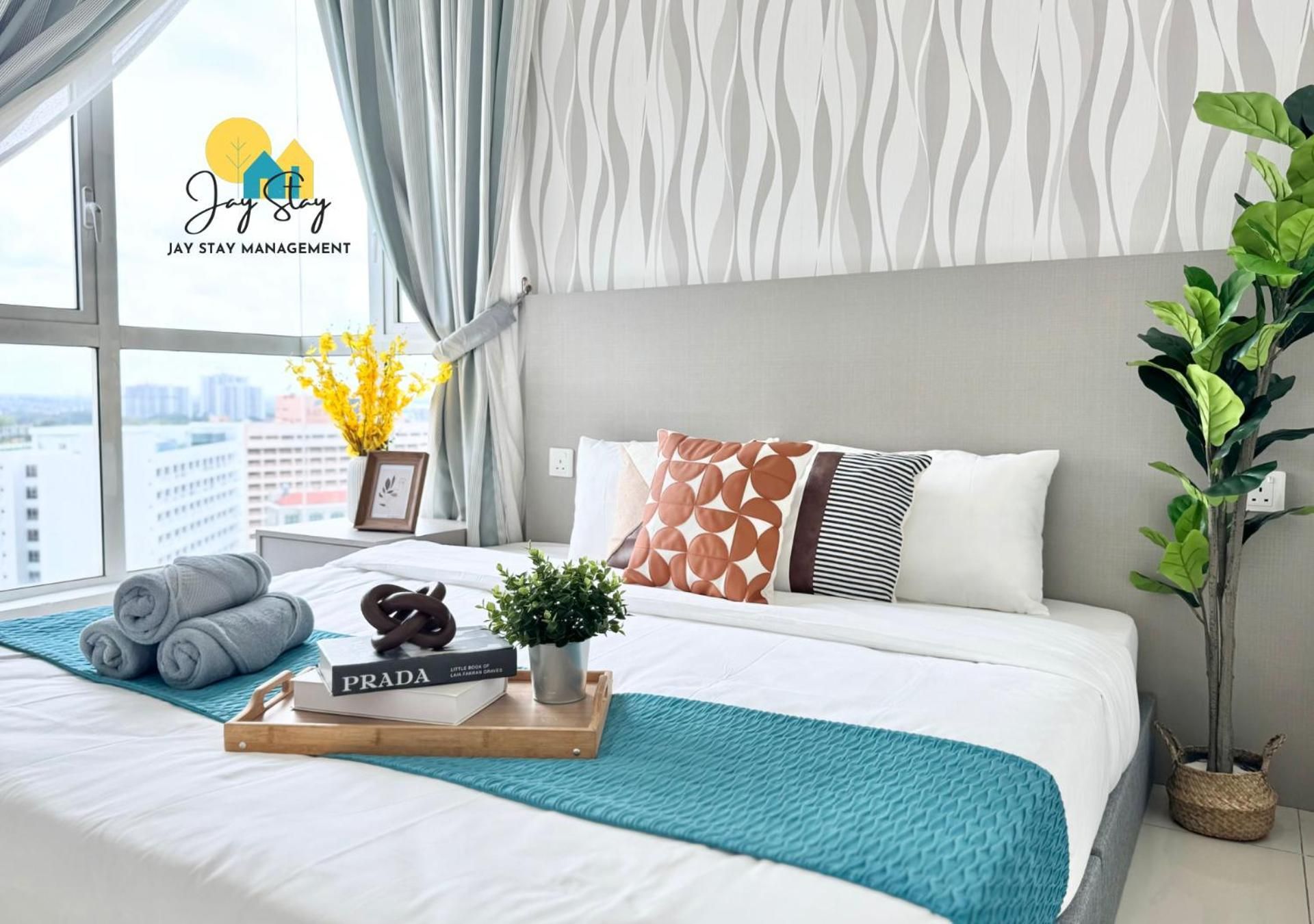 Three-Bedroom Deluxe Apartment