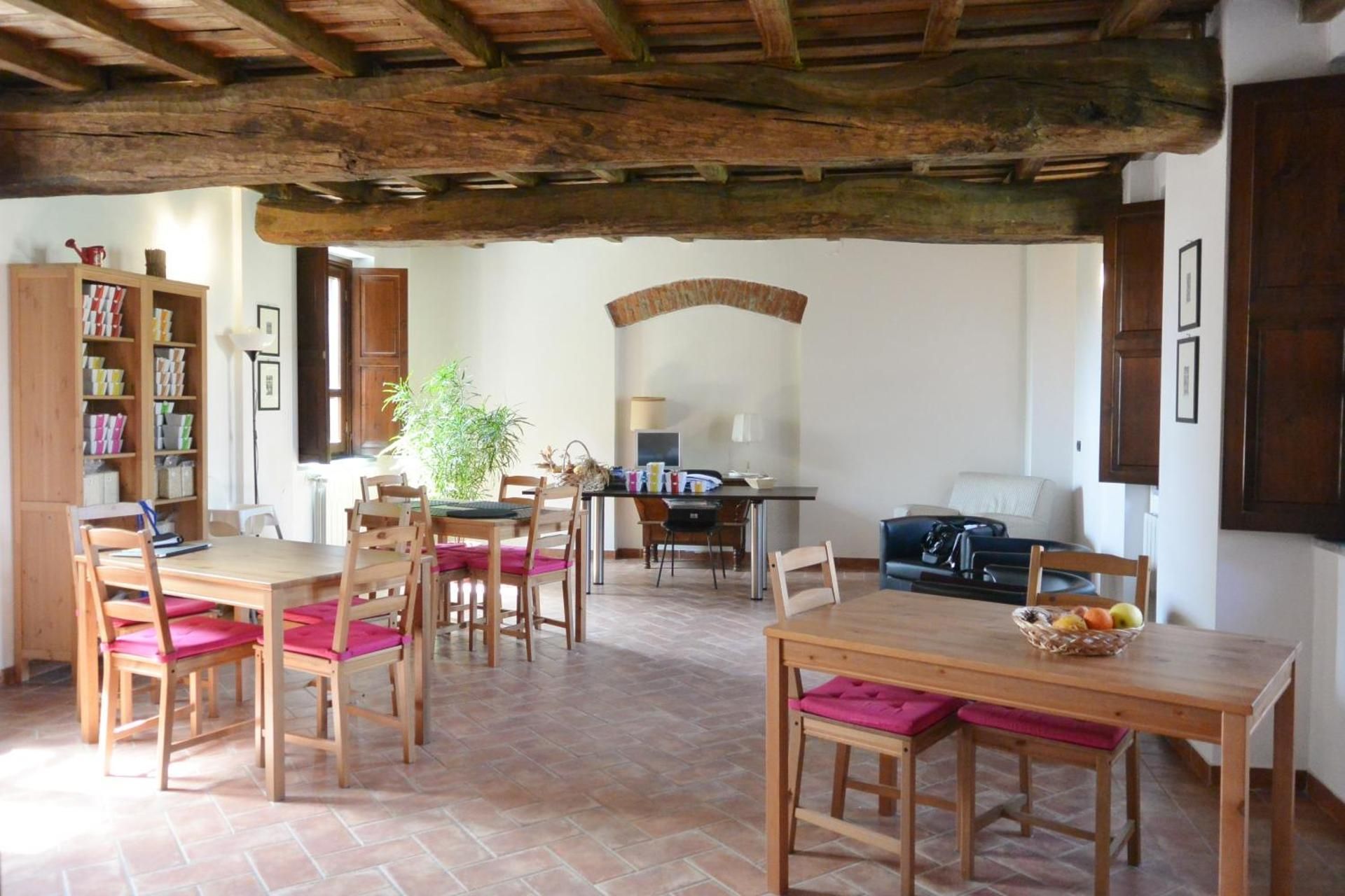 shared lounge/tv area