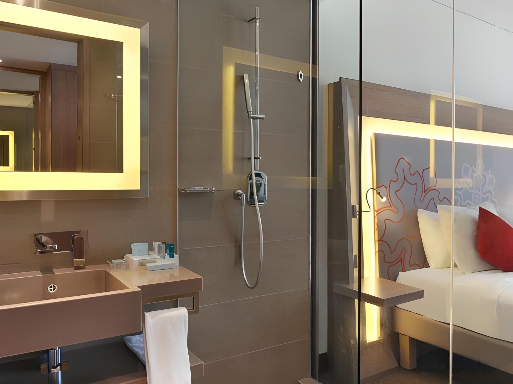 Executive Premier King