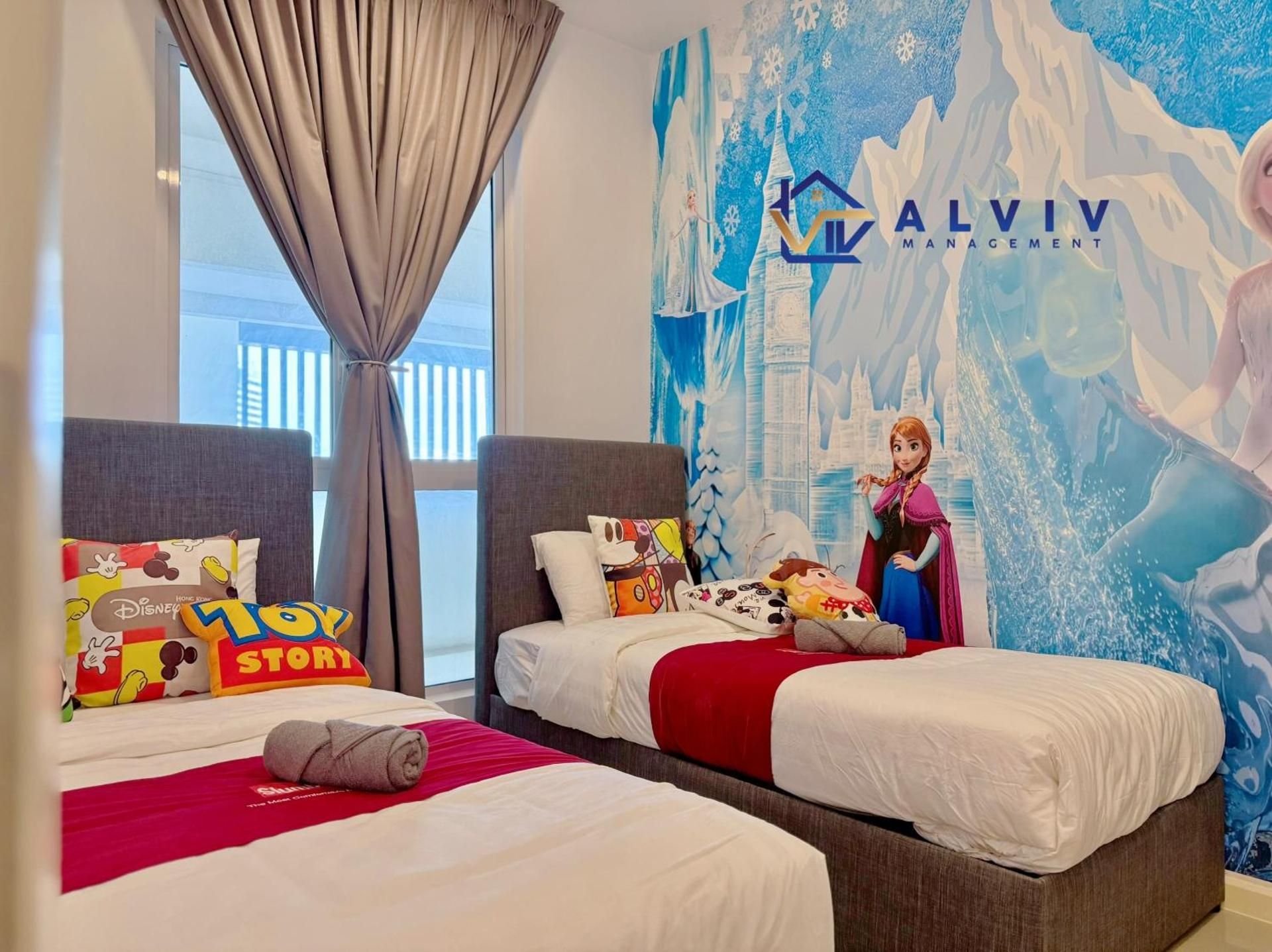 Childhood Theme Three-Bedroom Apartment with Kids Playground