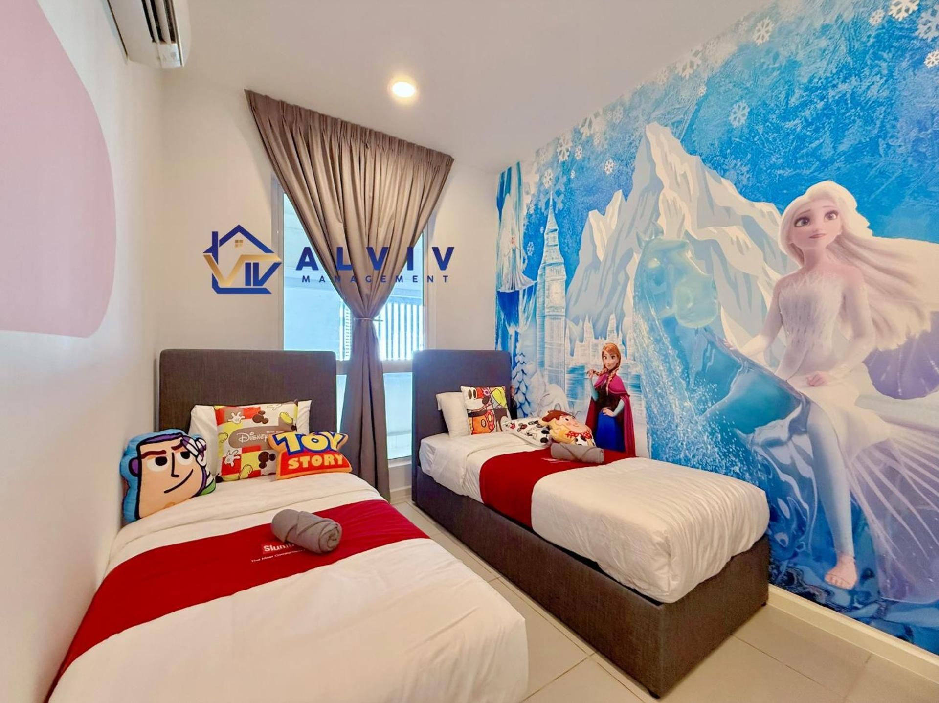 Childhood Theme Three-Bedroom Apartment with Kids Playground