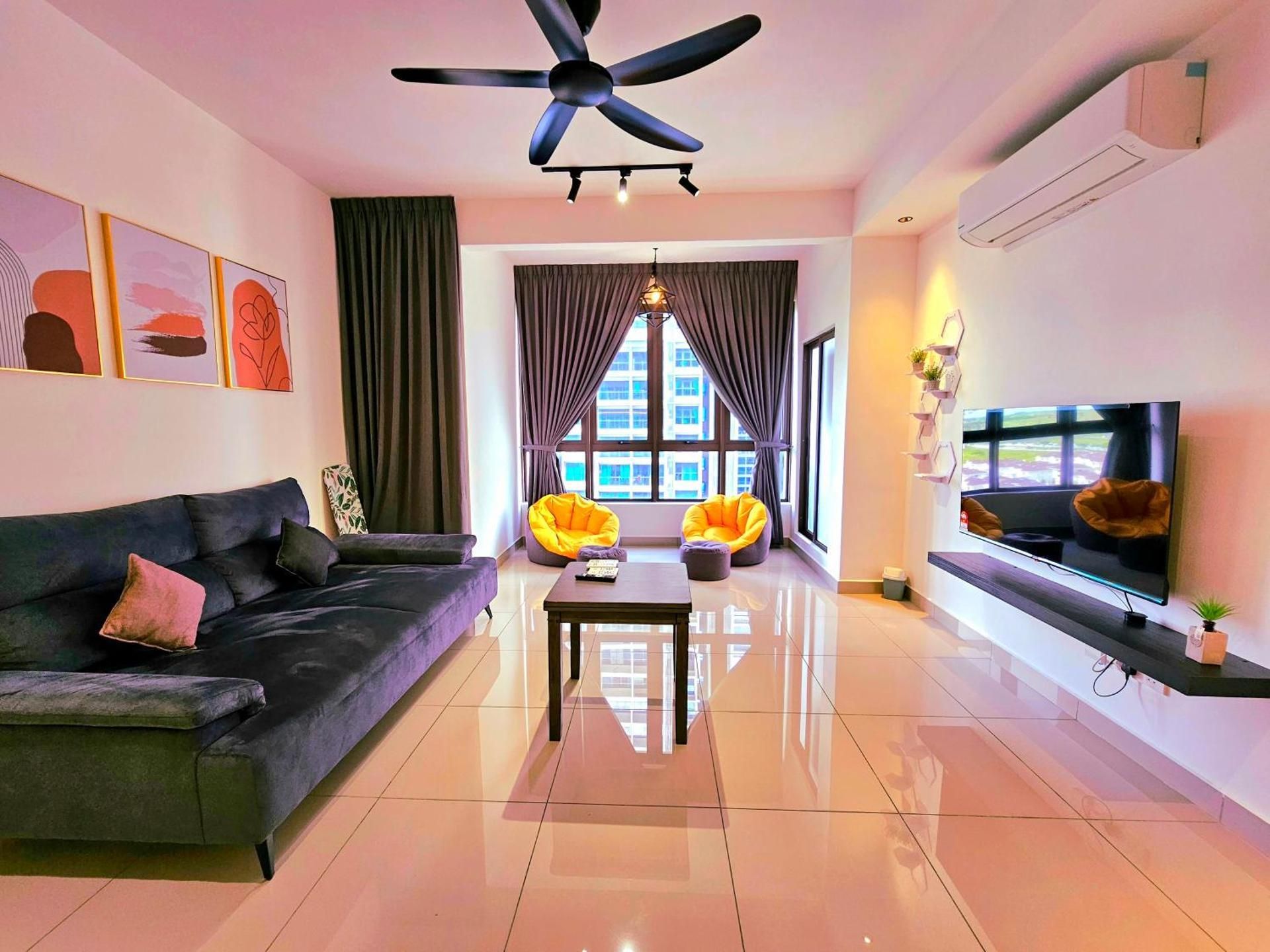 One Bedroom Cozy Apartment (Sea & City View and Near Elevator)