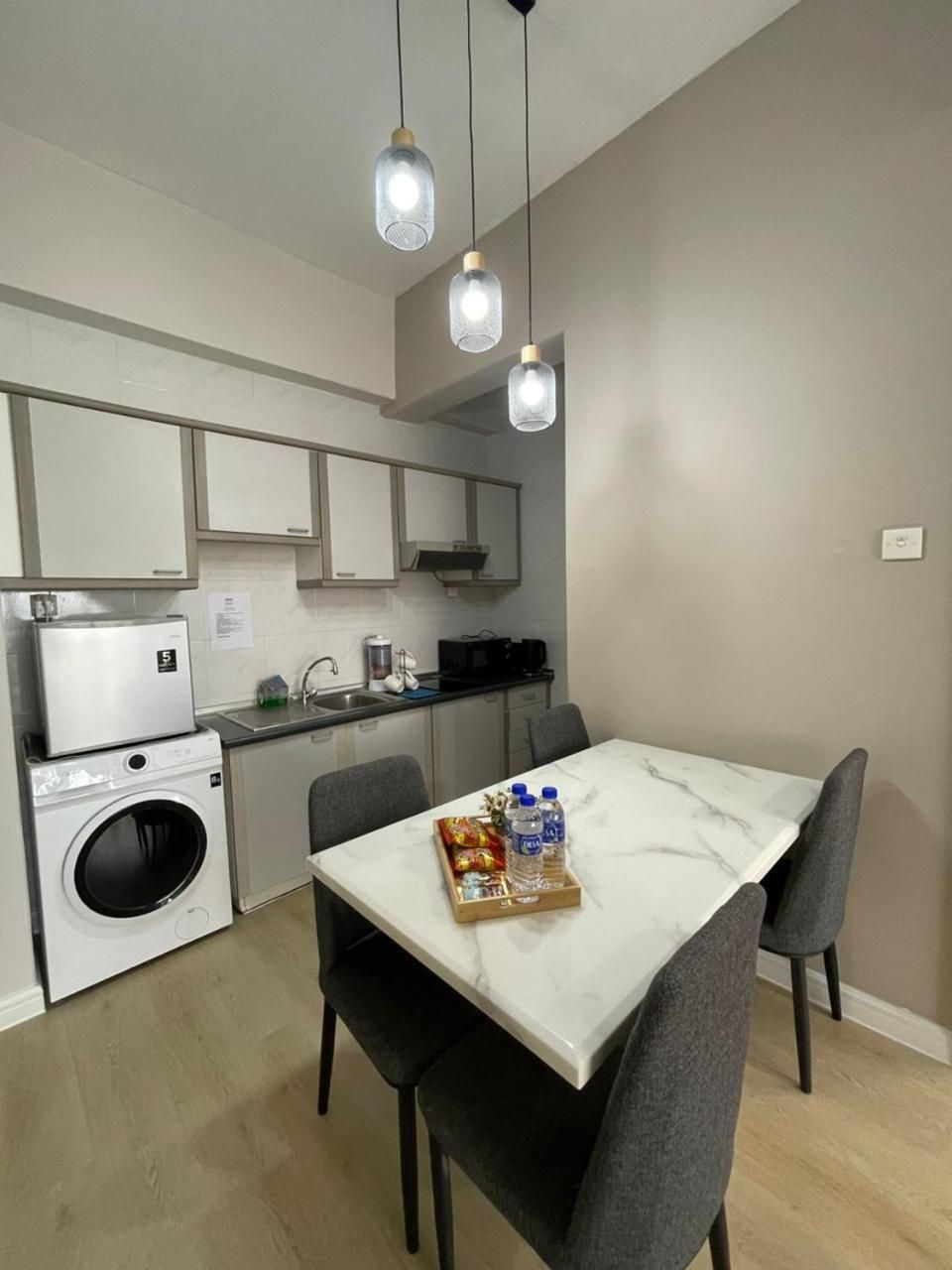 One Bedroom Apartment