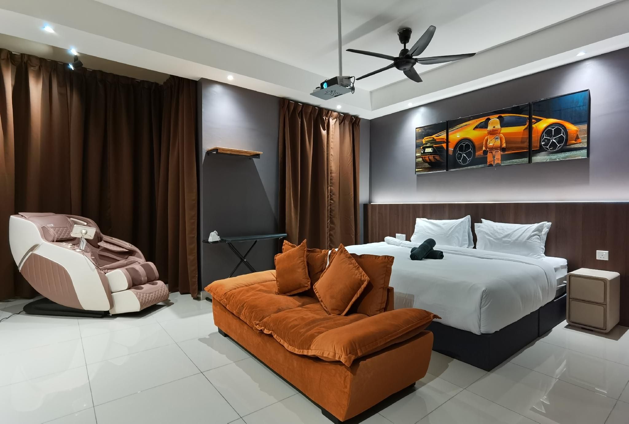 Deluxe King Room