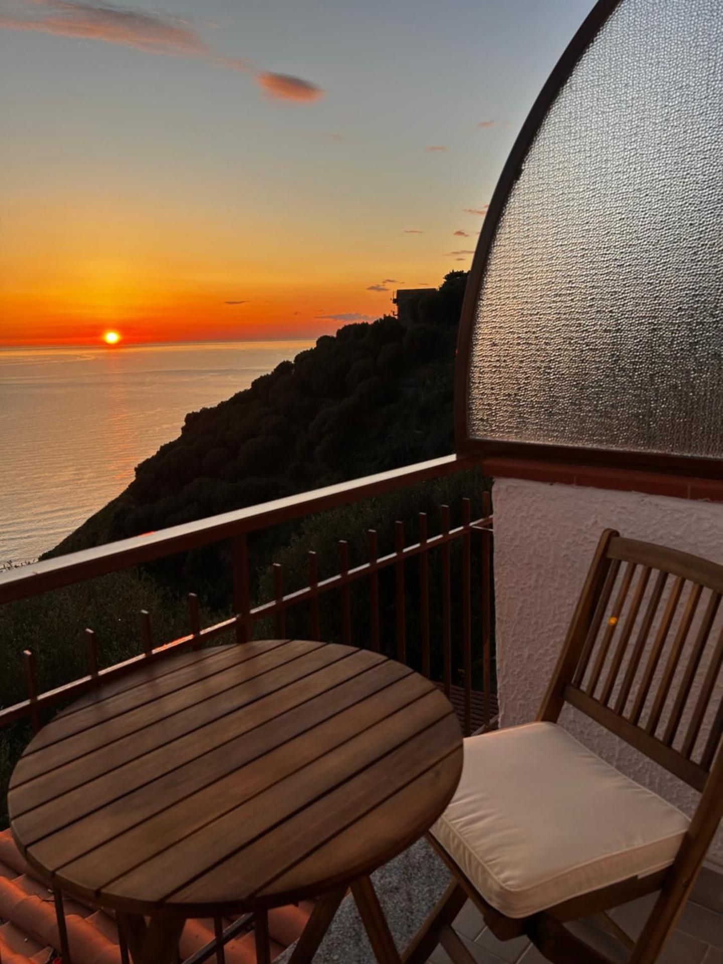 Studio with Sea View