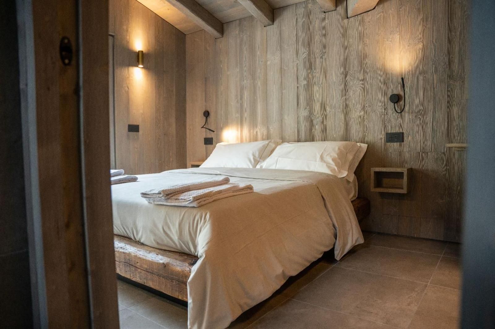 King Room with Spa Bath
