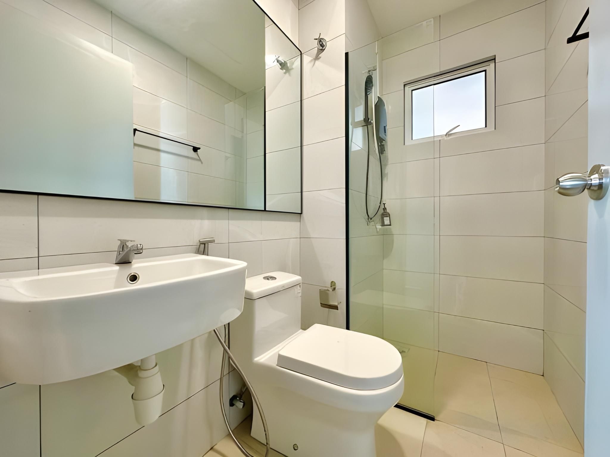 2-Bedroom Sea View Apartment