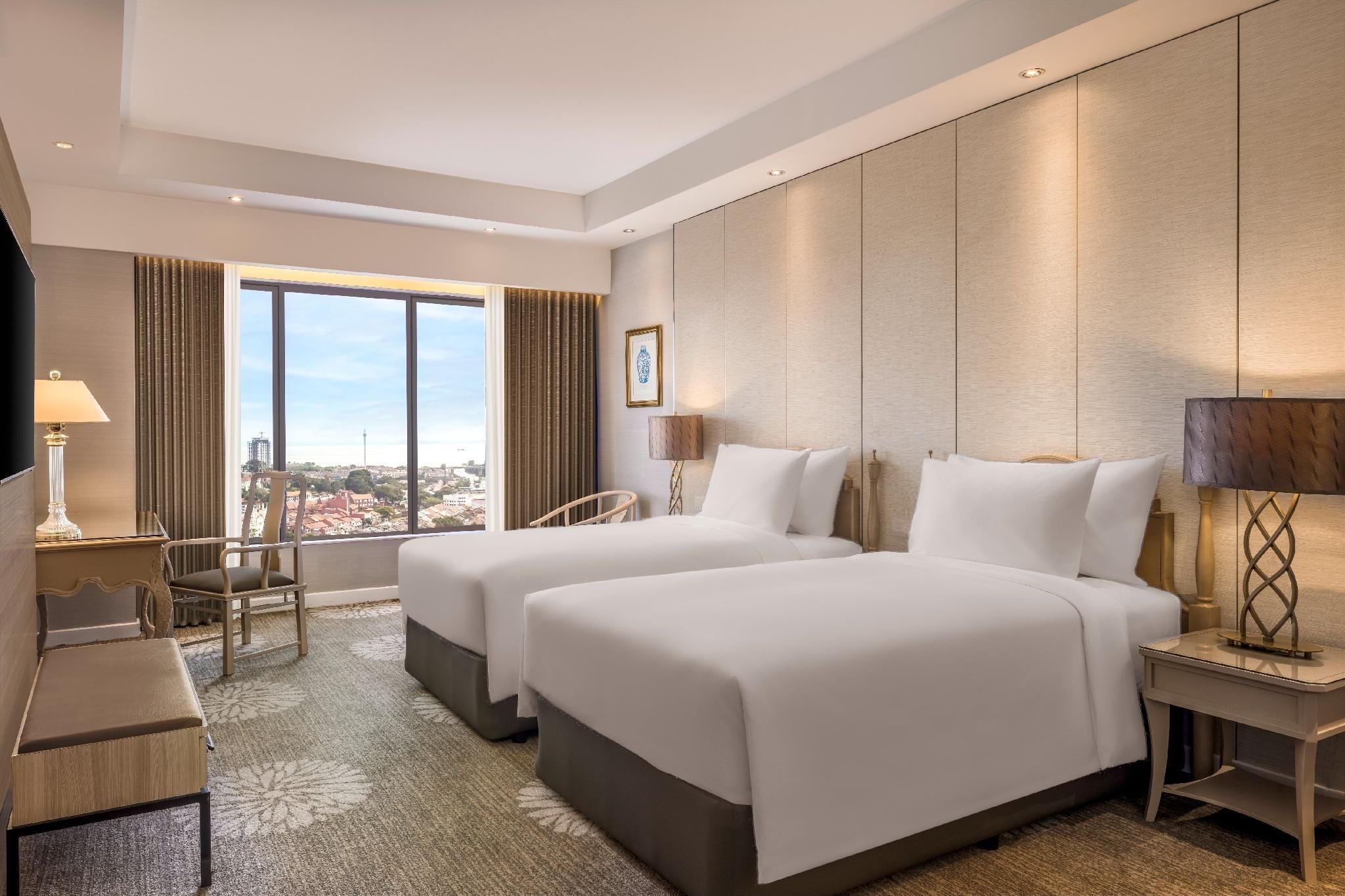 Dusit Club 2 Singles