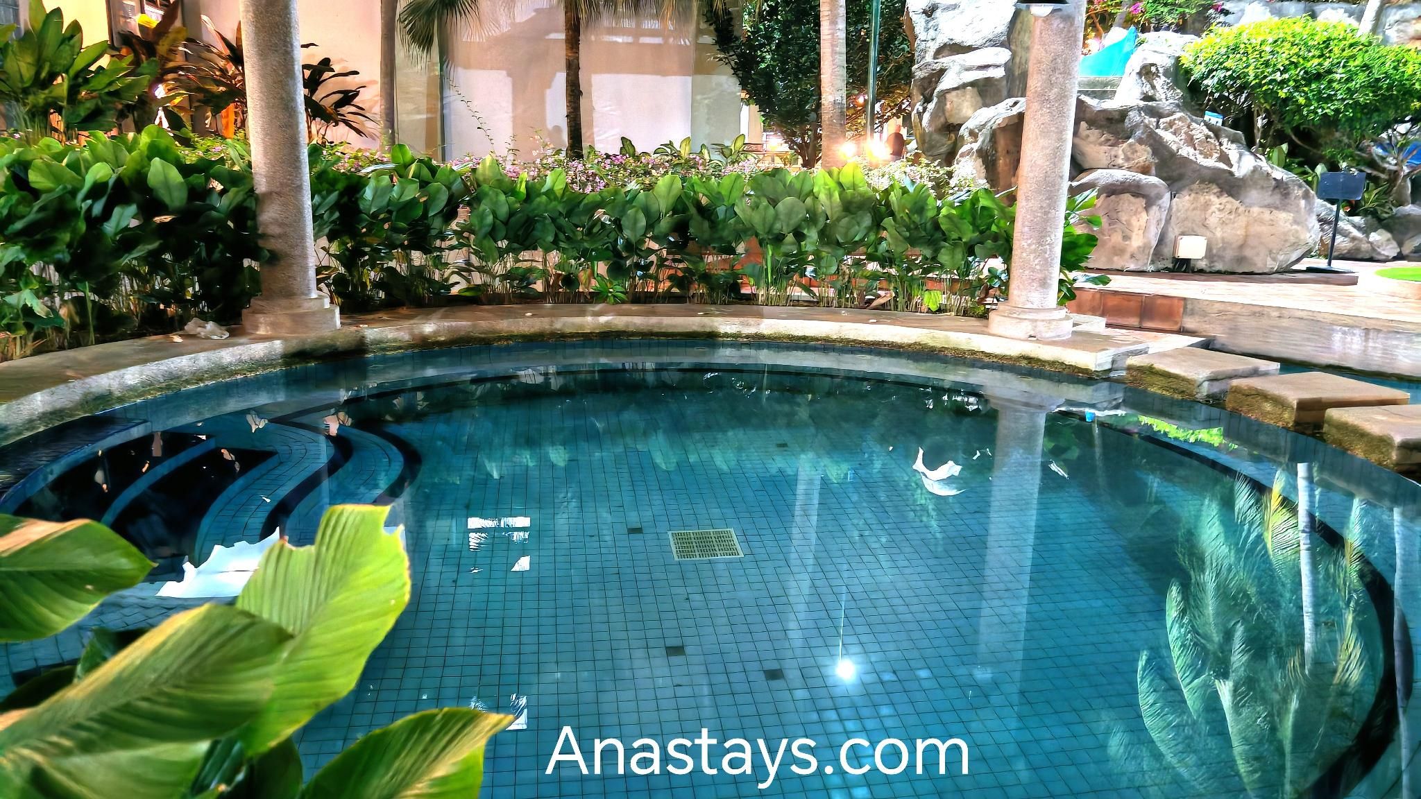 swimming pool [kids]