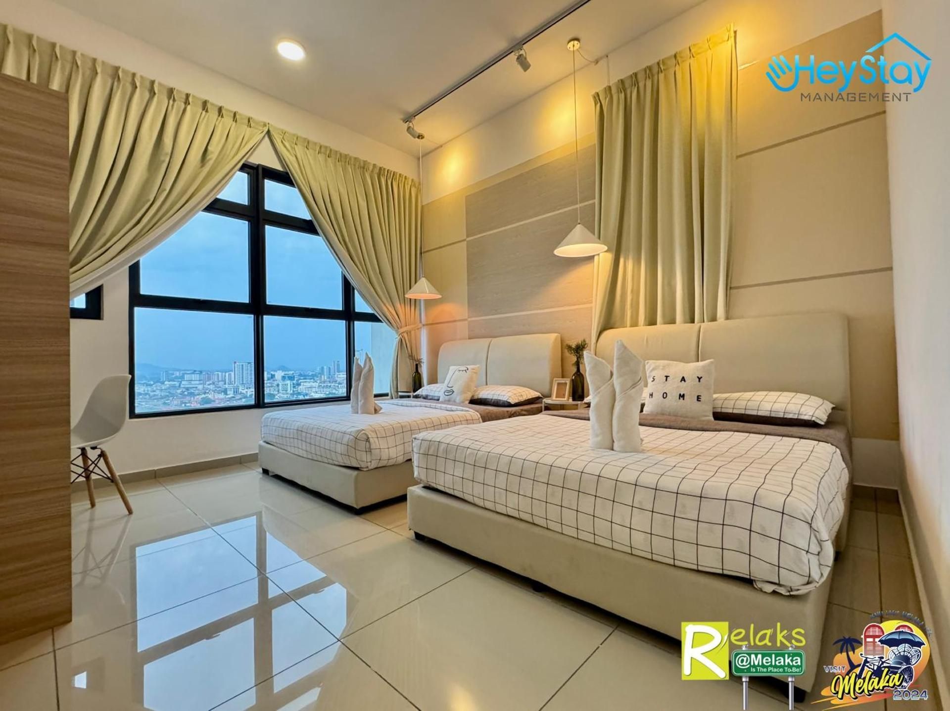 Apartment with City View