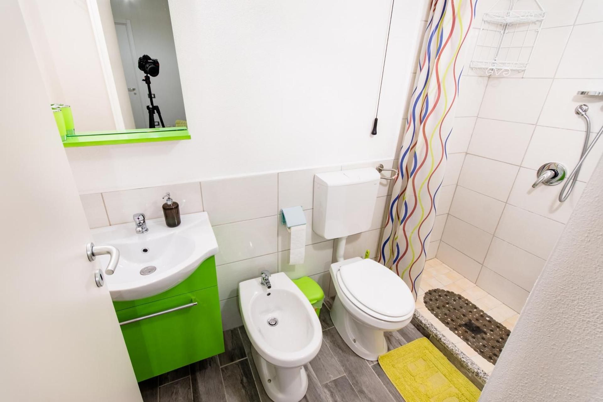 Single Room with Shared Bathroom