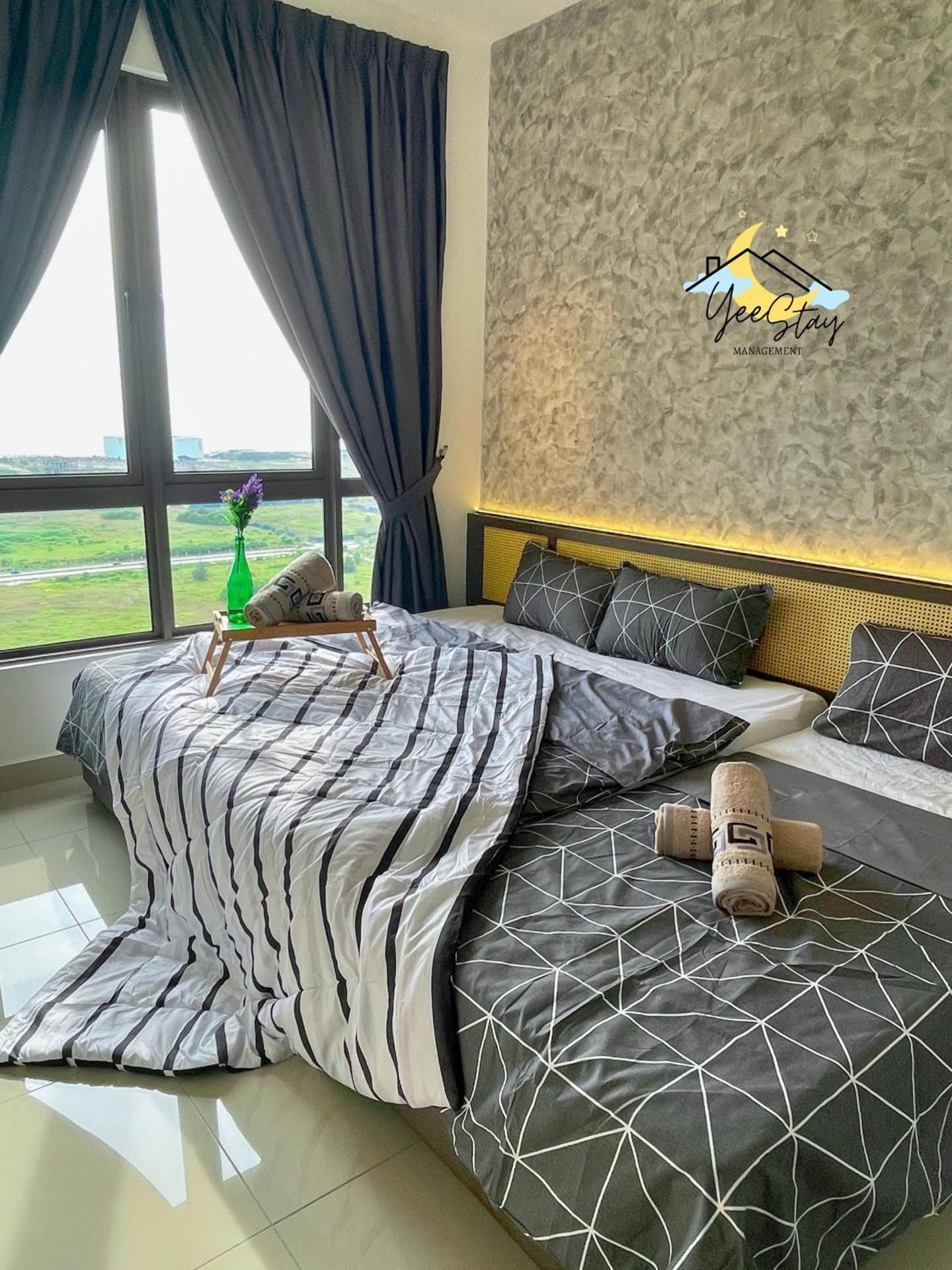 Studio Apartment with Sea View