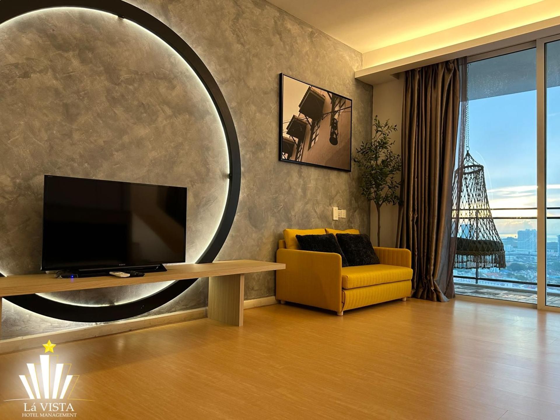 Children Theme Family Room - Newly Renovated