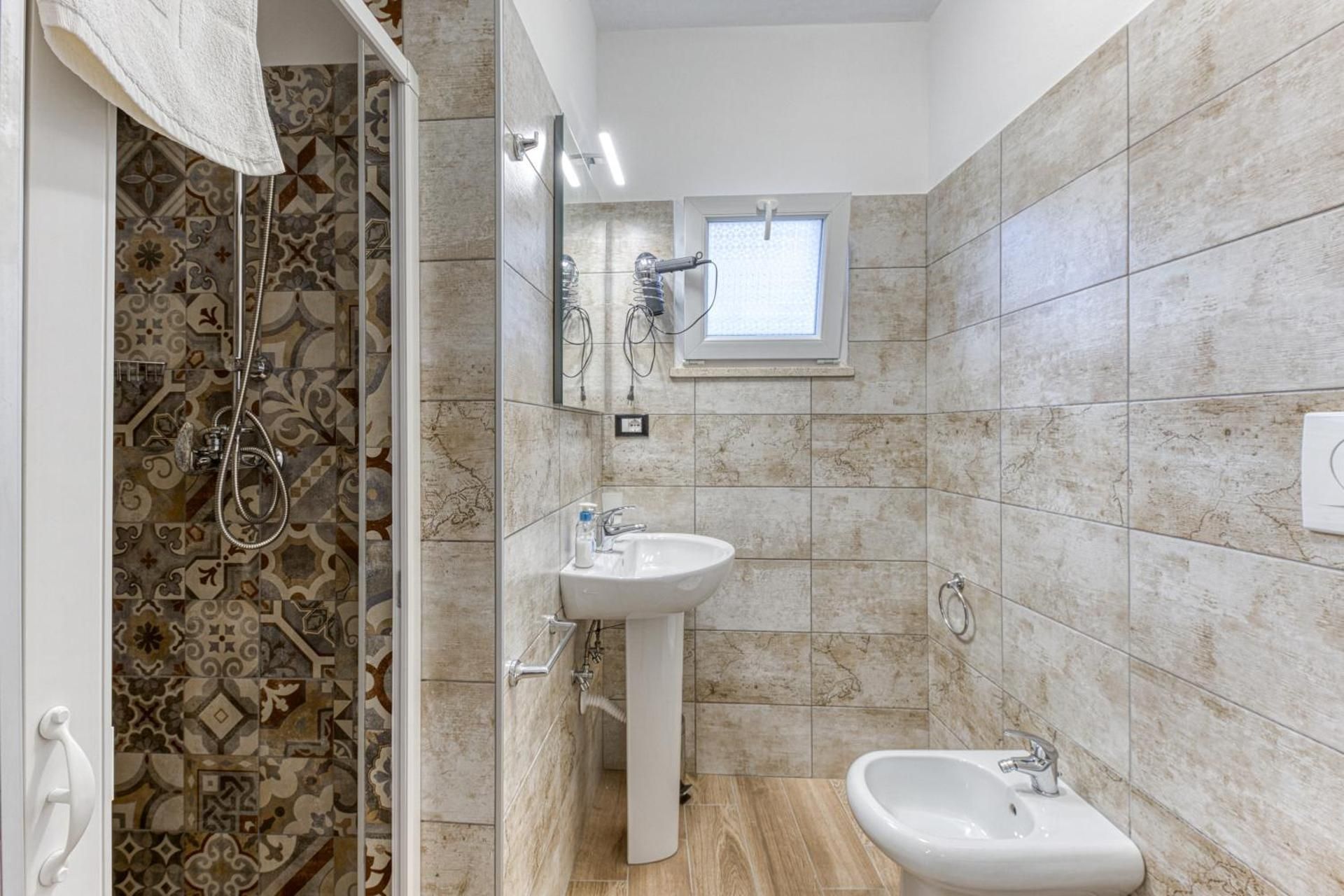Superior One-Bedroom Apartment