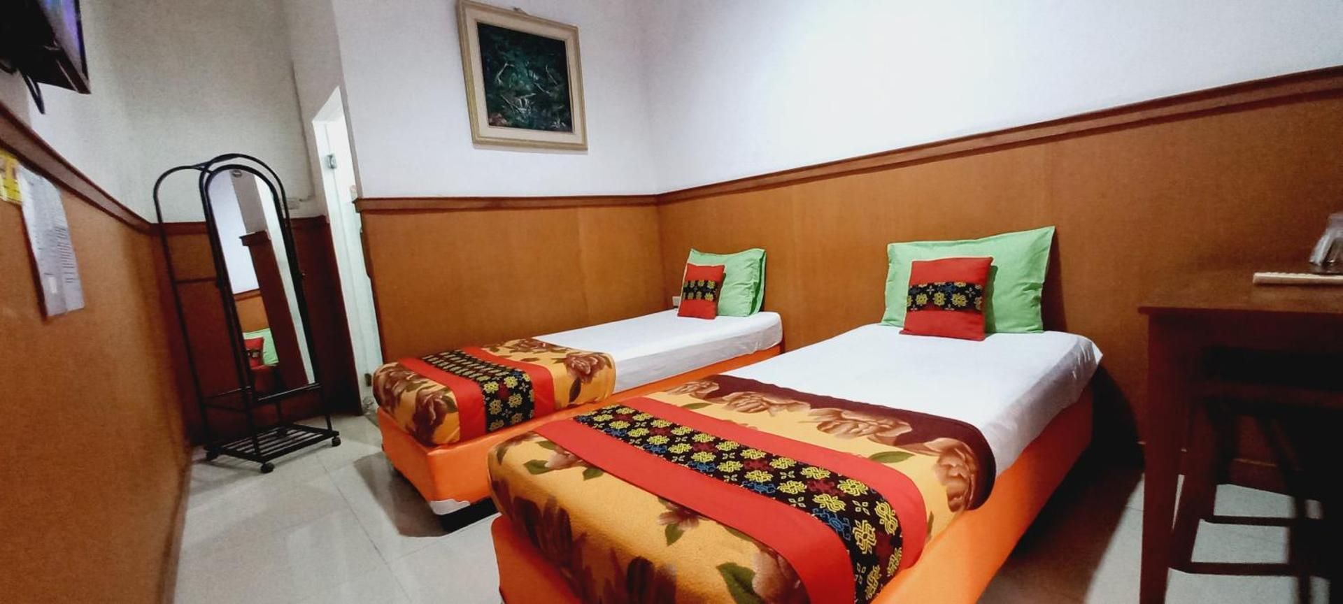 Superior Twin Room with City View