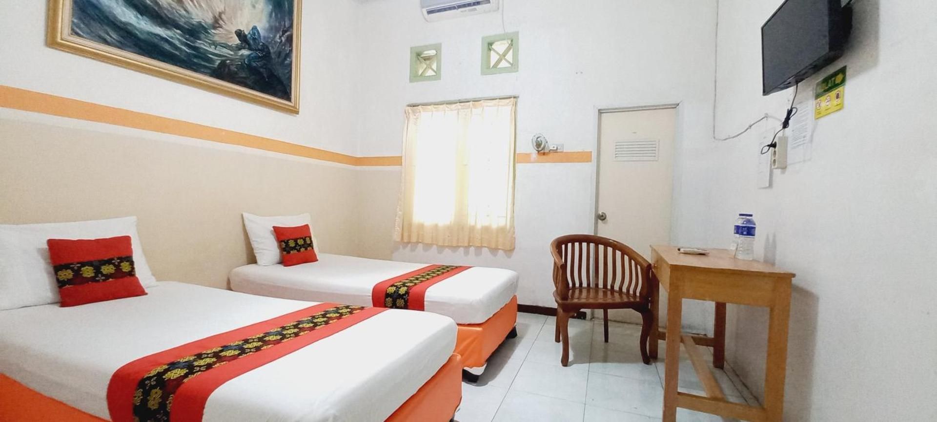 Superior Twin Room with City View