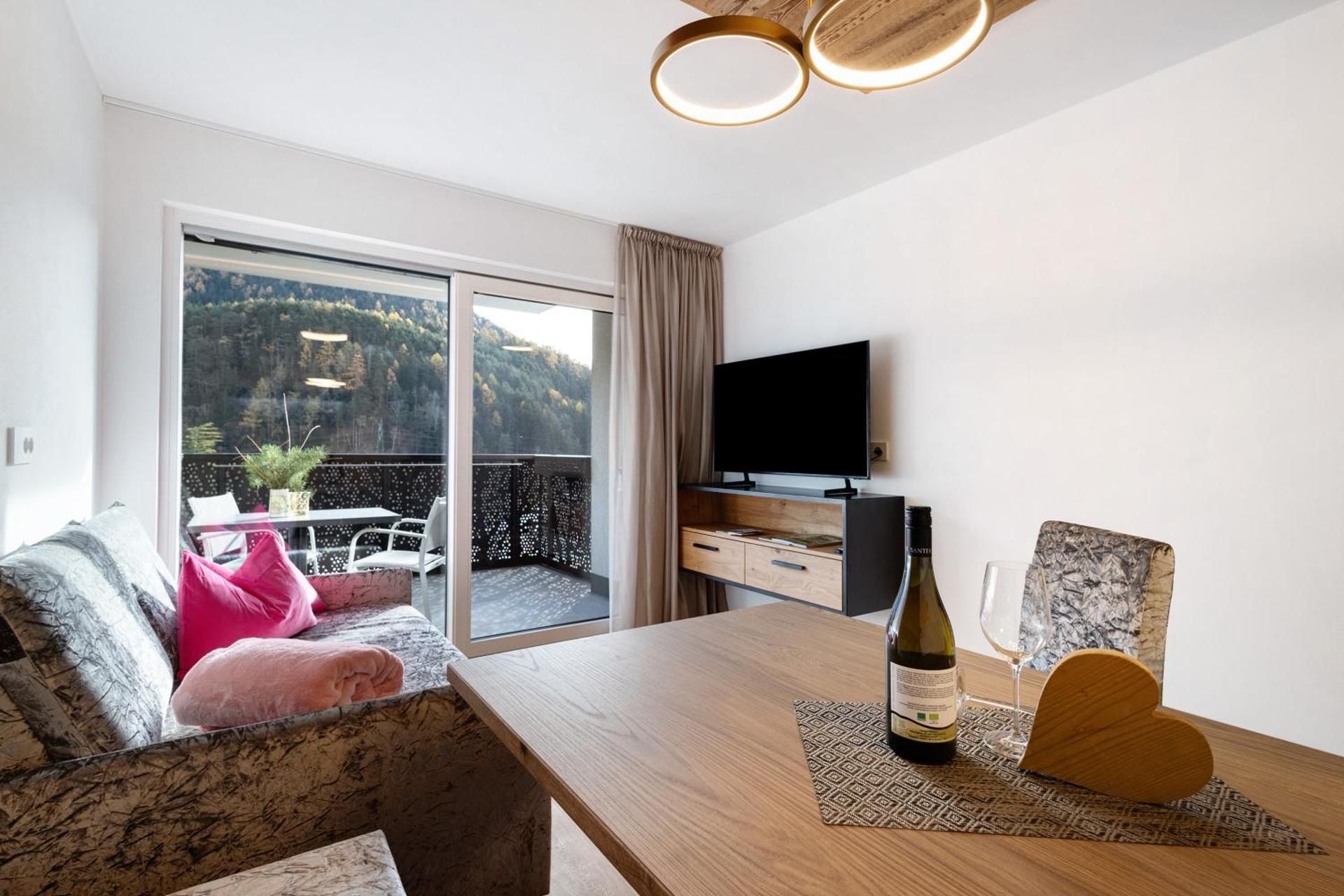 Superior One-Bedroom Apartment with Balcony