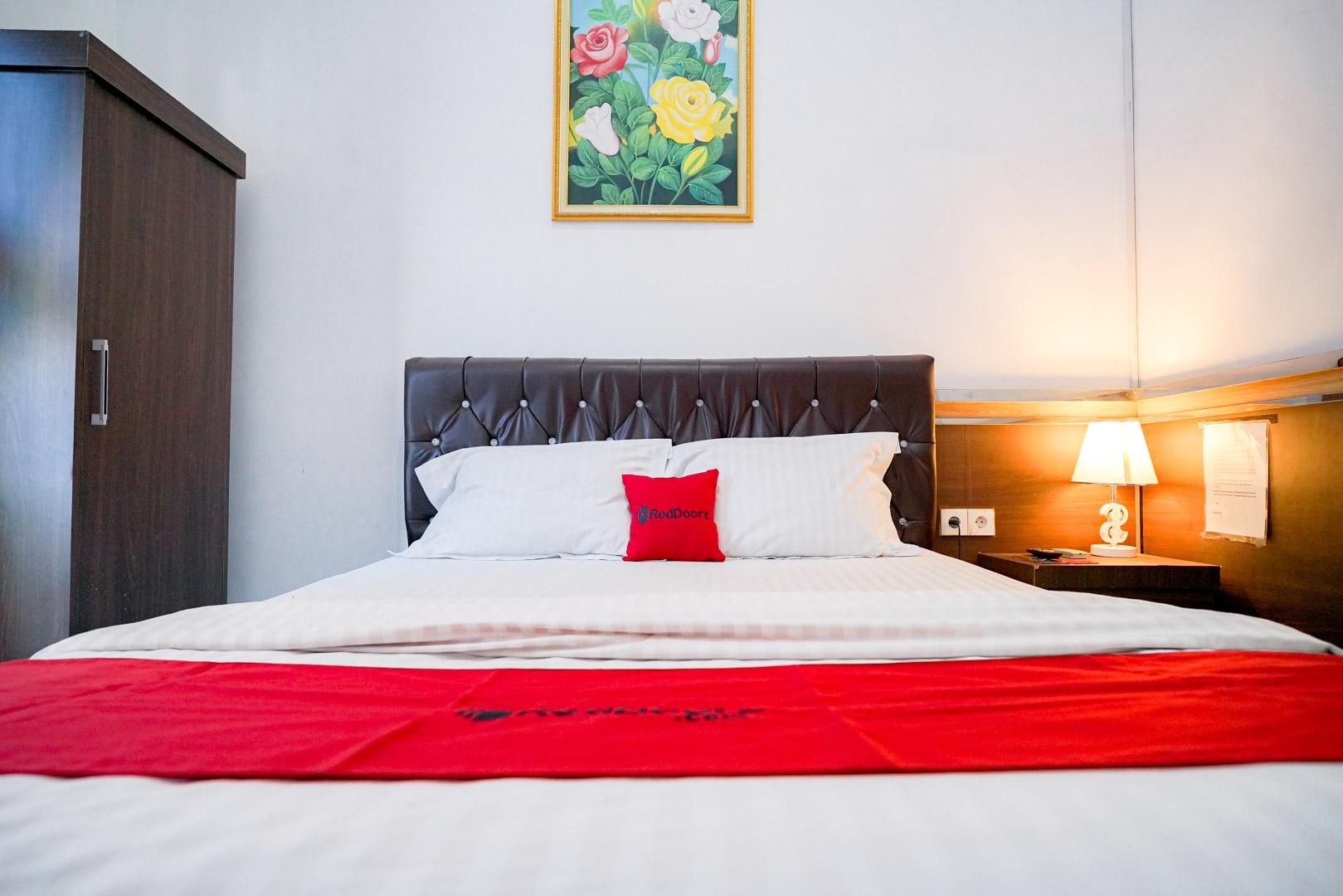 RedDoorz Room