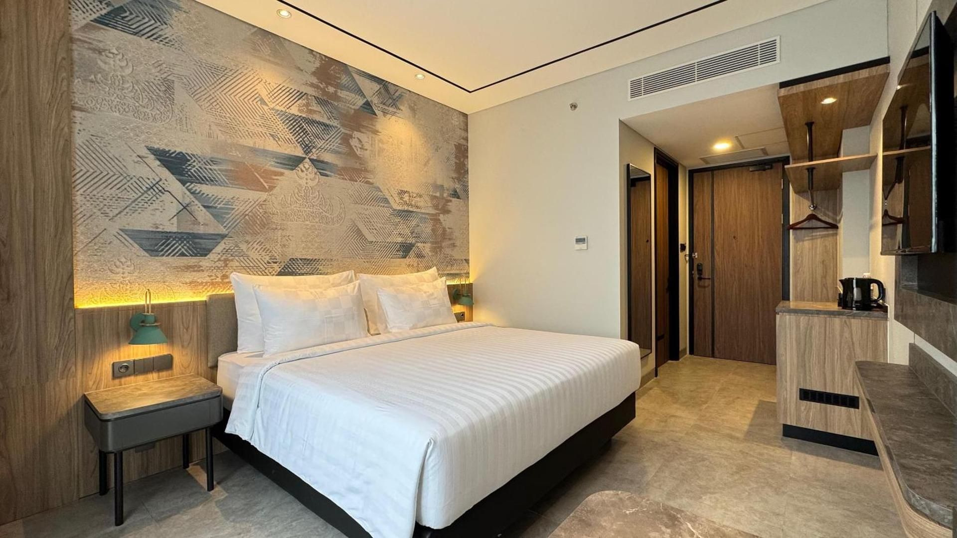 Superior King Room