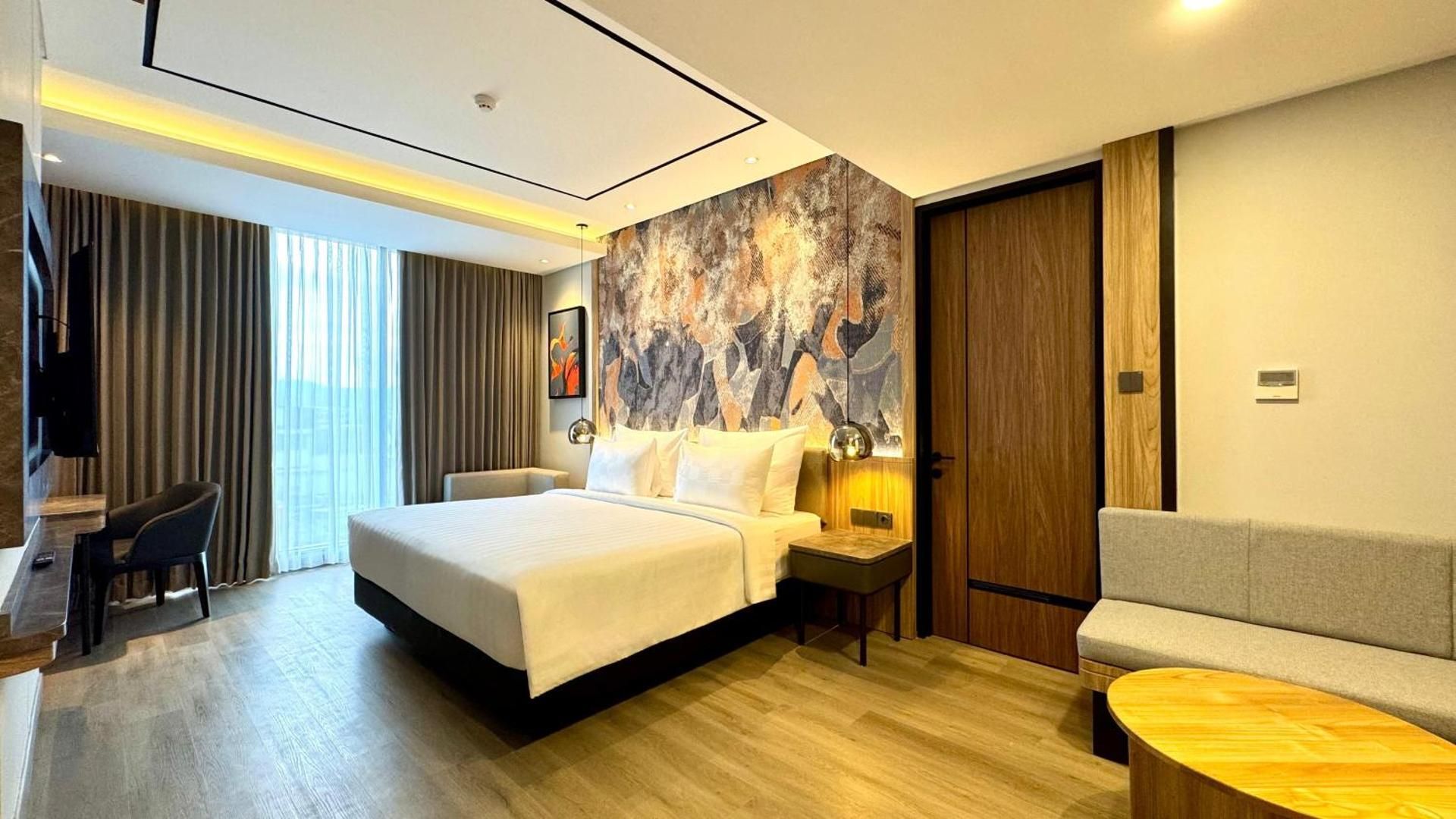Executive Room