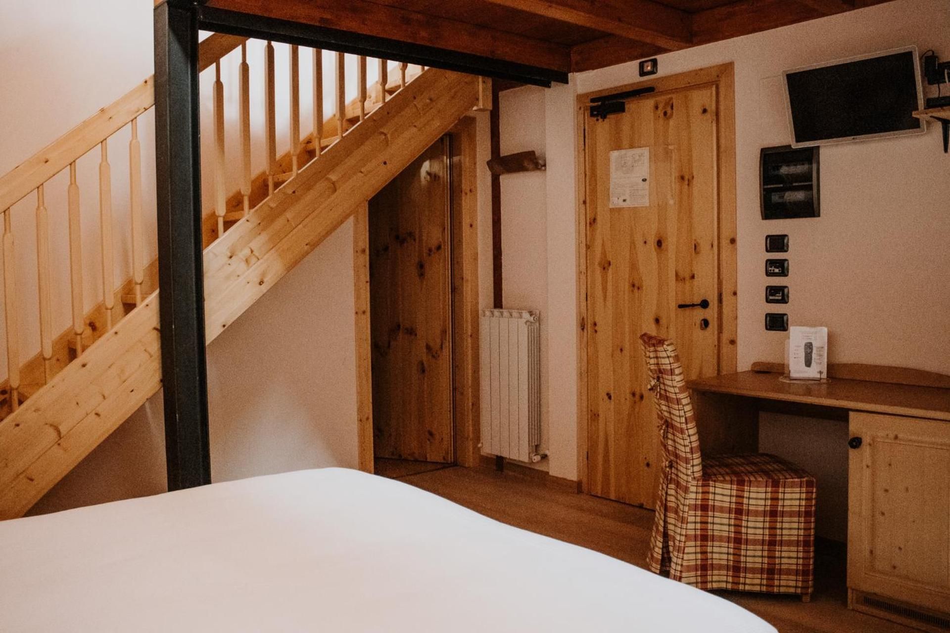 Duplex Quadruple Room