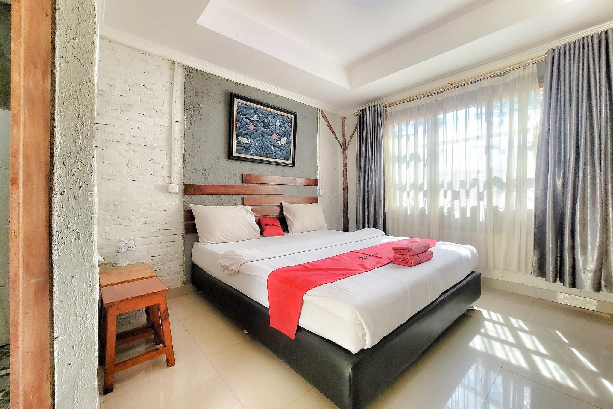 RedDoorz Plus @ Ladang Asri Homestay Lampung Standard Room
